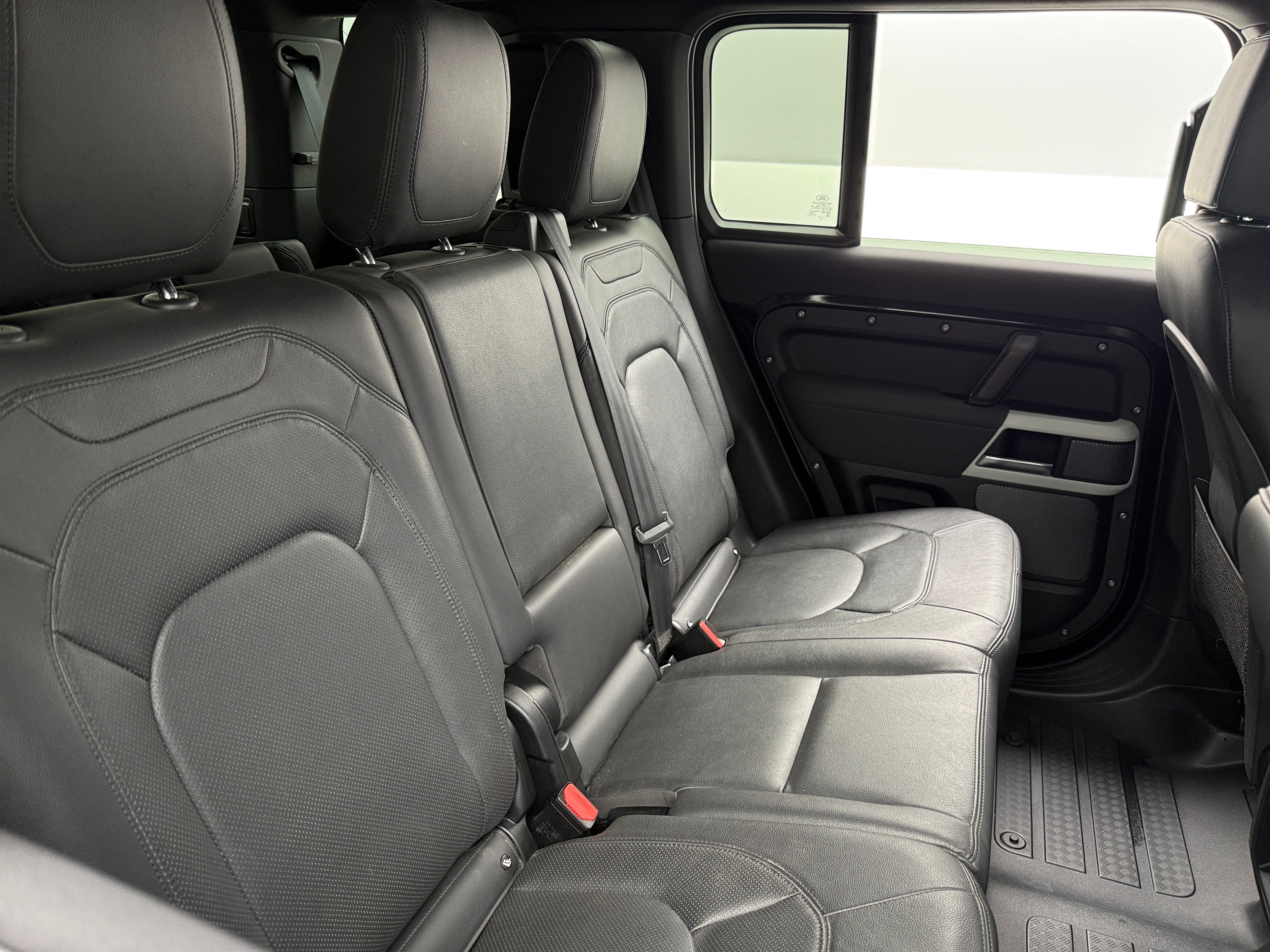 2023 Land Rover Defender 110 6