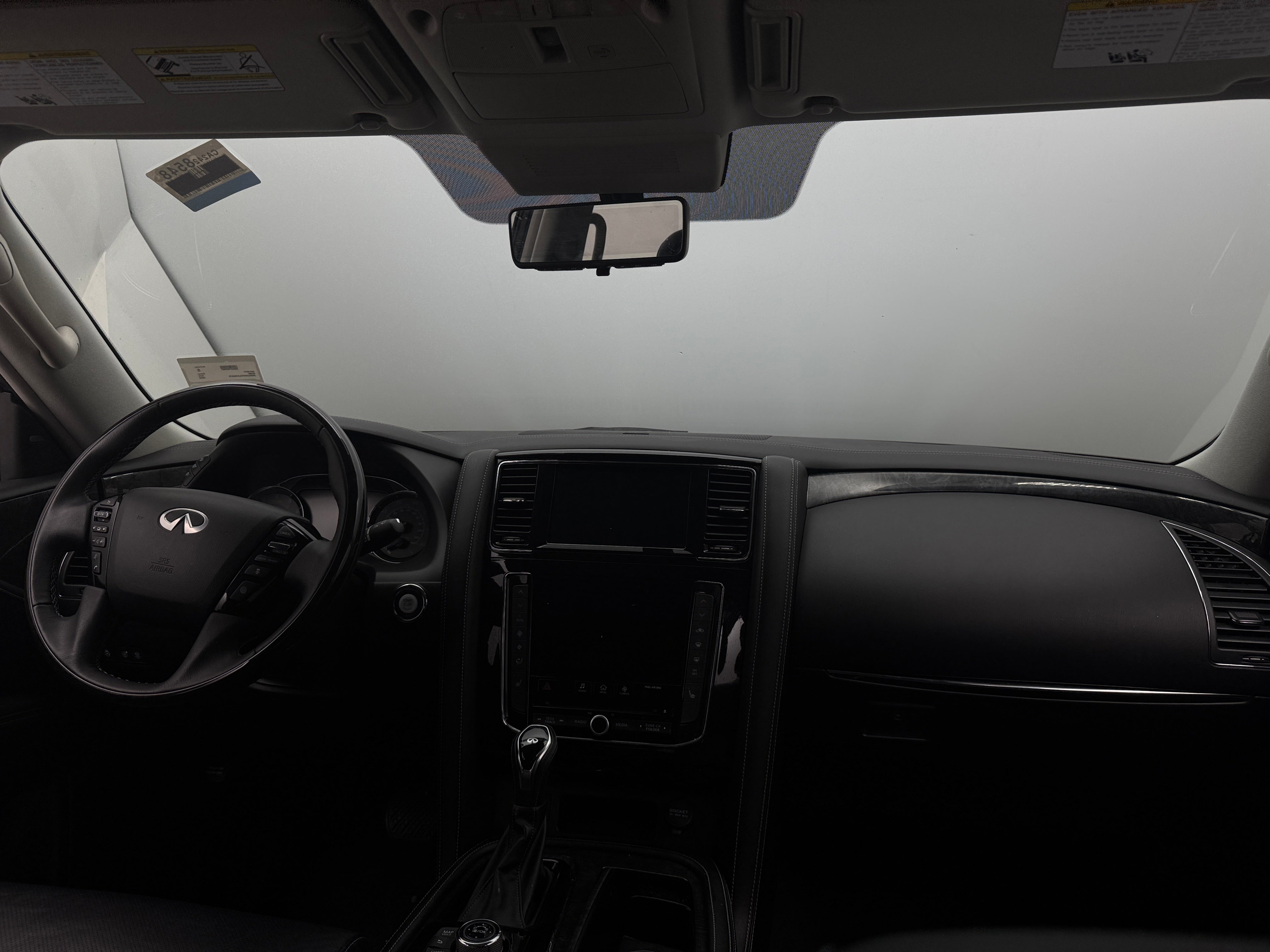 2020 INFINITI QX80 Luxe 2