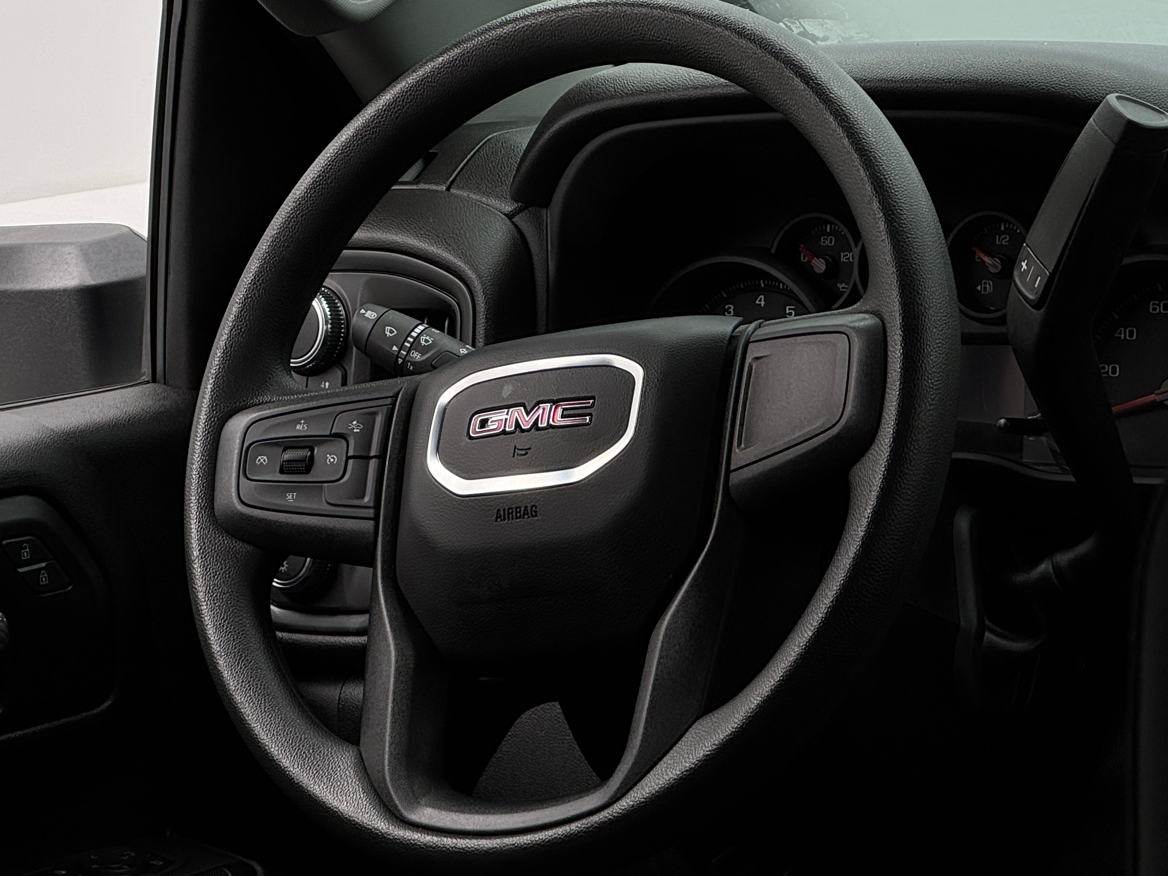 2024 GMC Sierra 2500 Pro 5