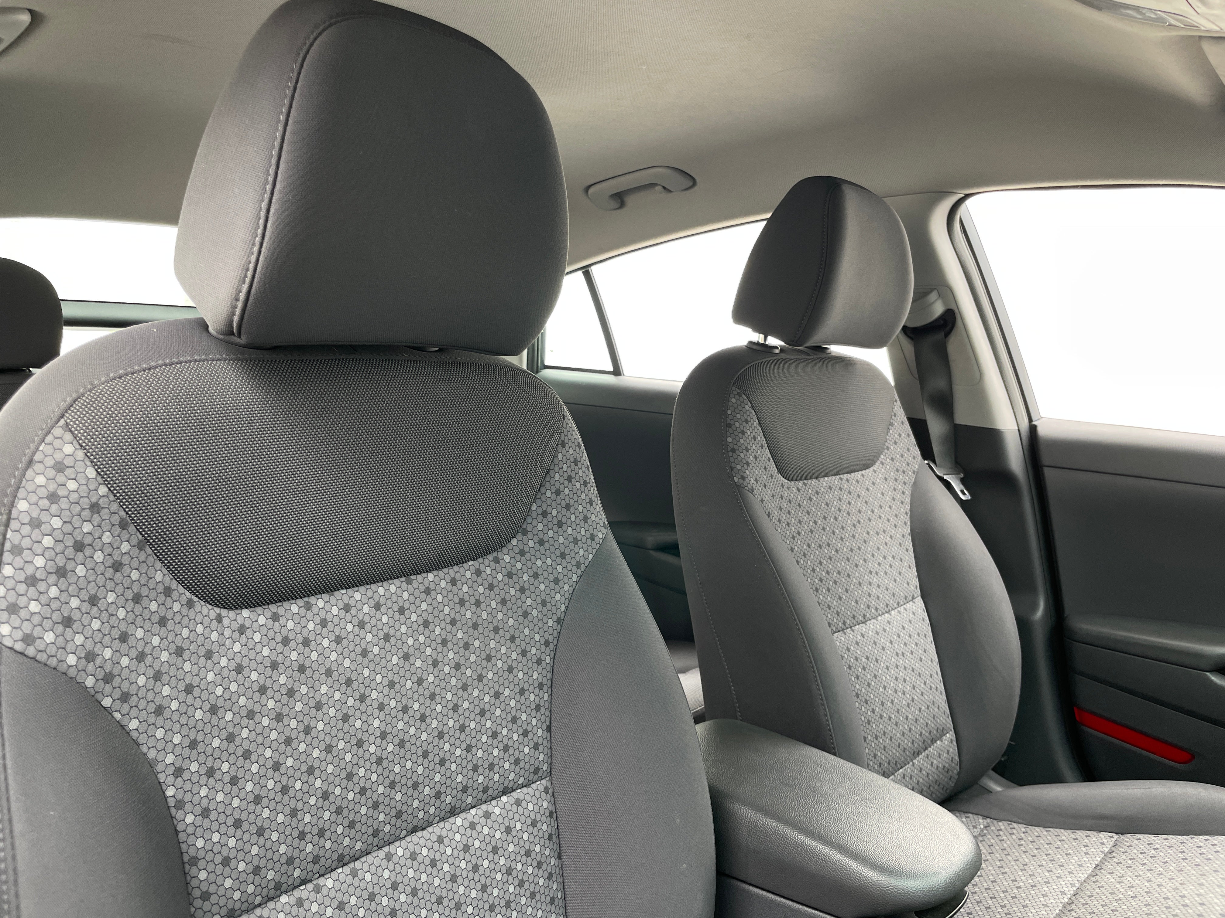 2017 Hyundai Ioniq SEL 2