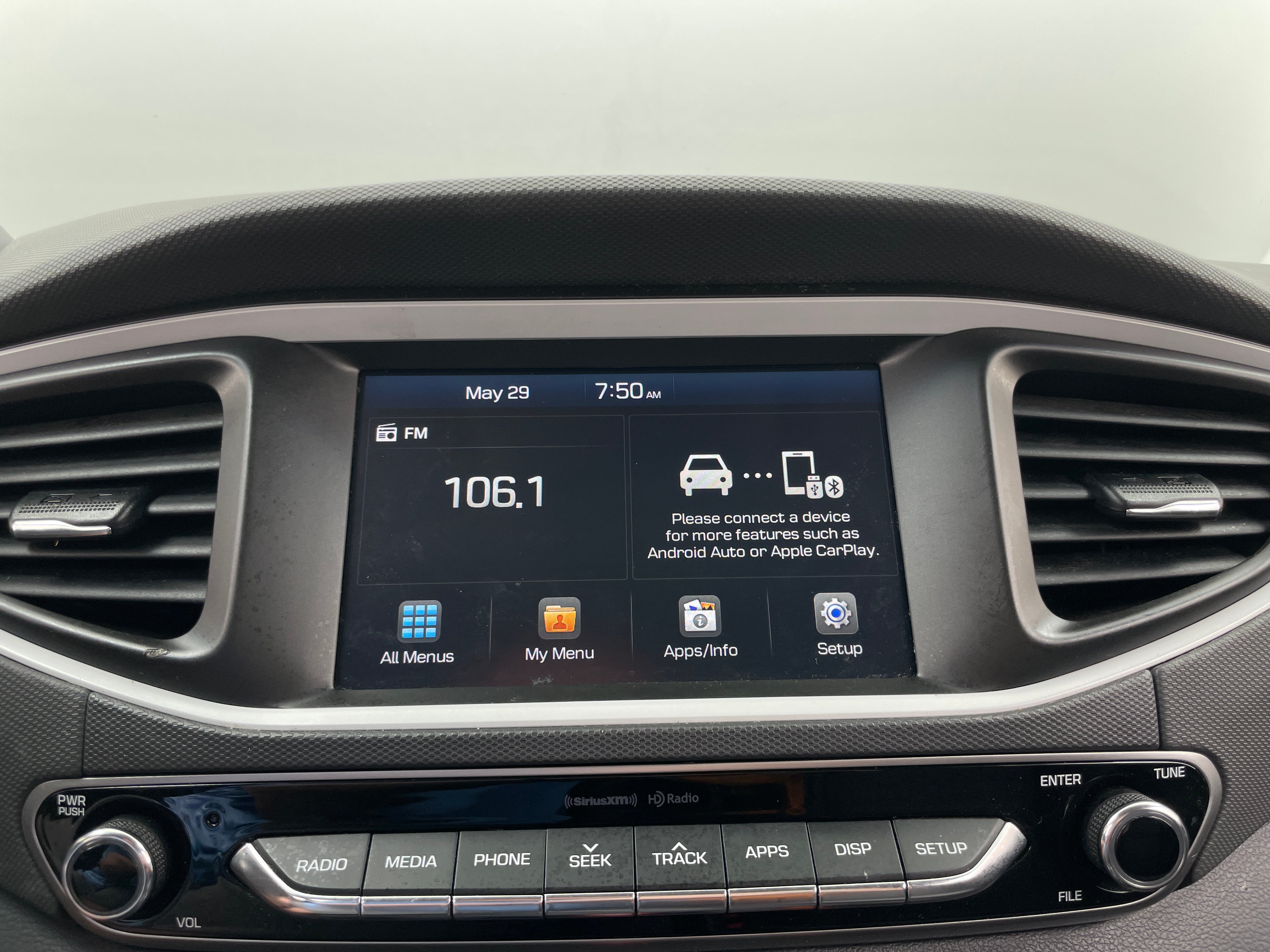 2017 Hyundai Ioniq SEL 4