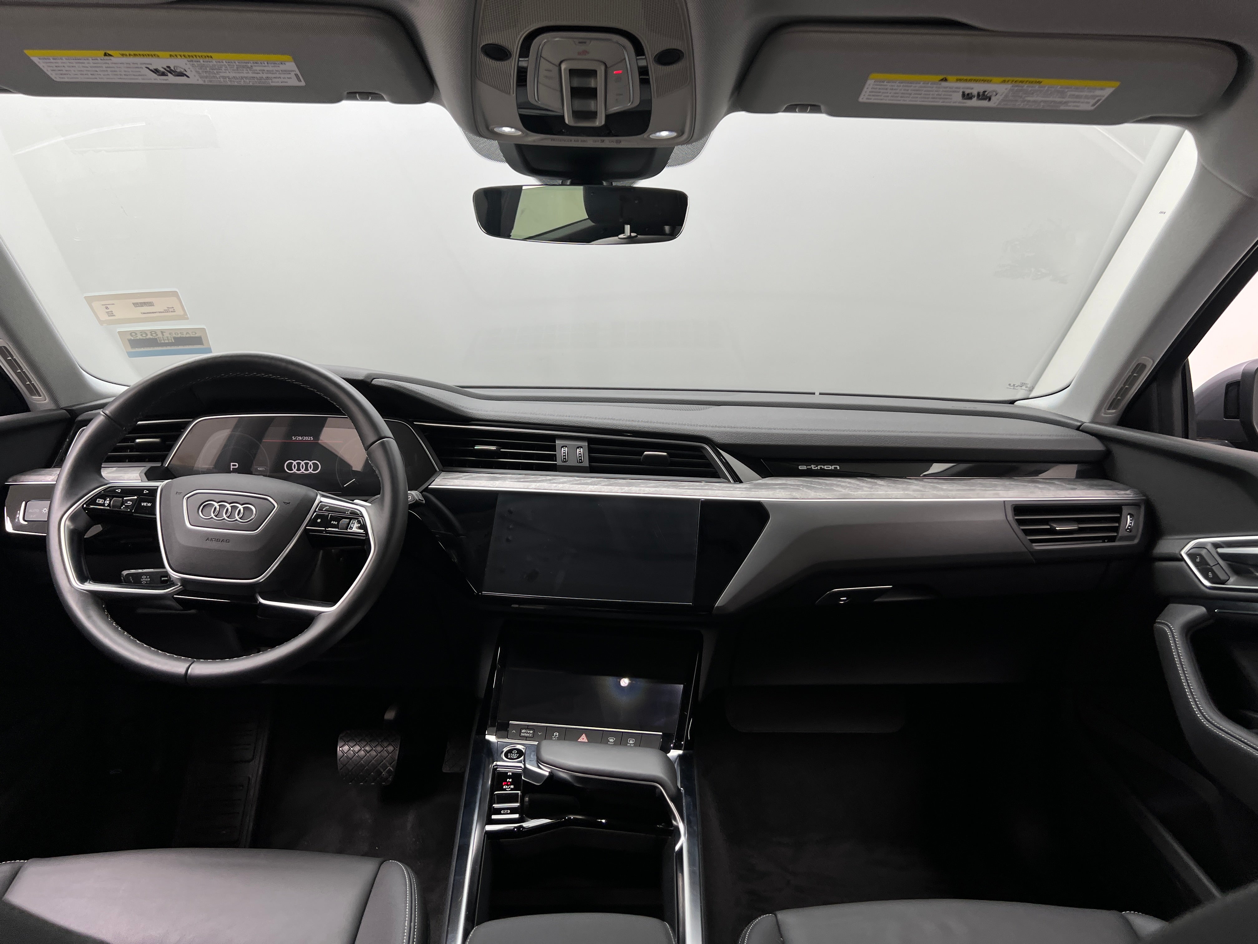 2022 Audi e-tron Premium 2