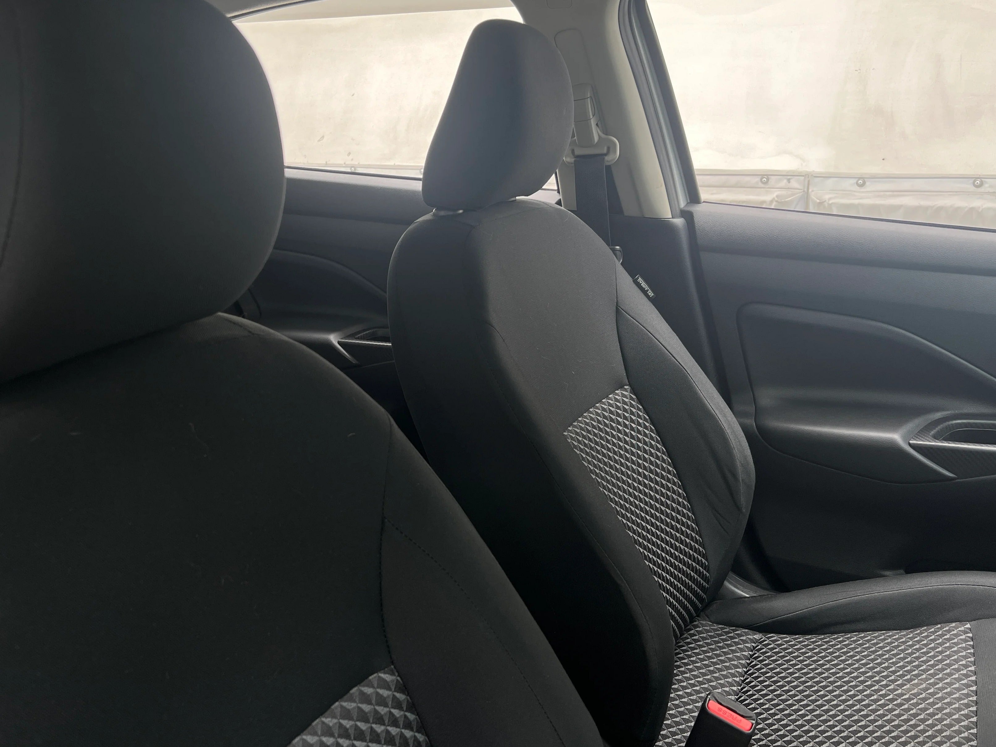 2021 Nissan Versa S 2
