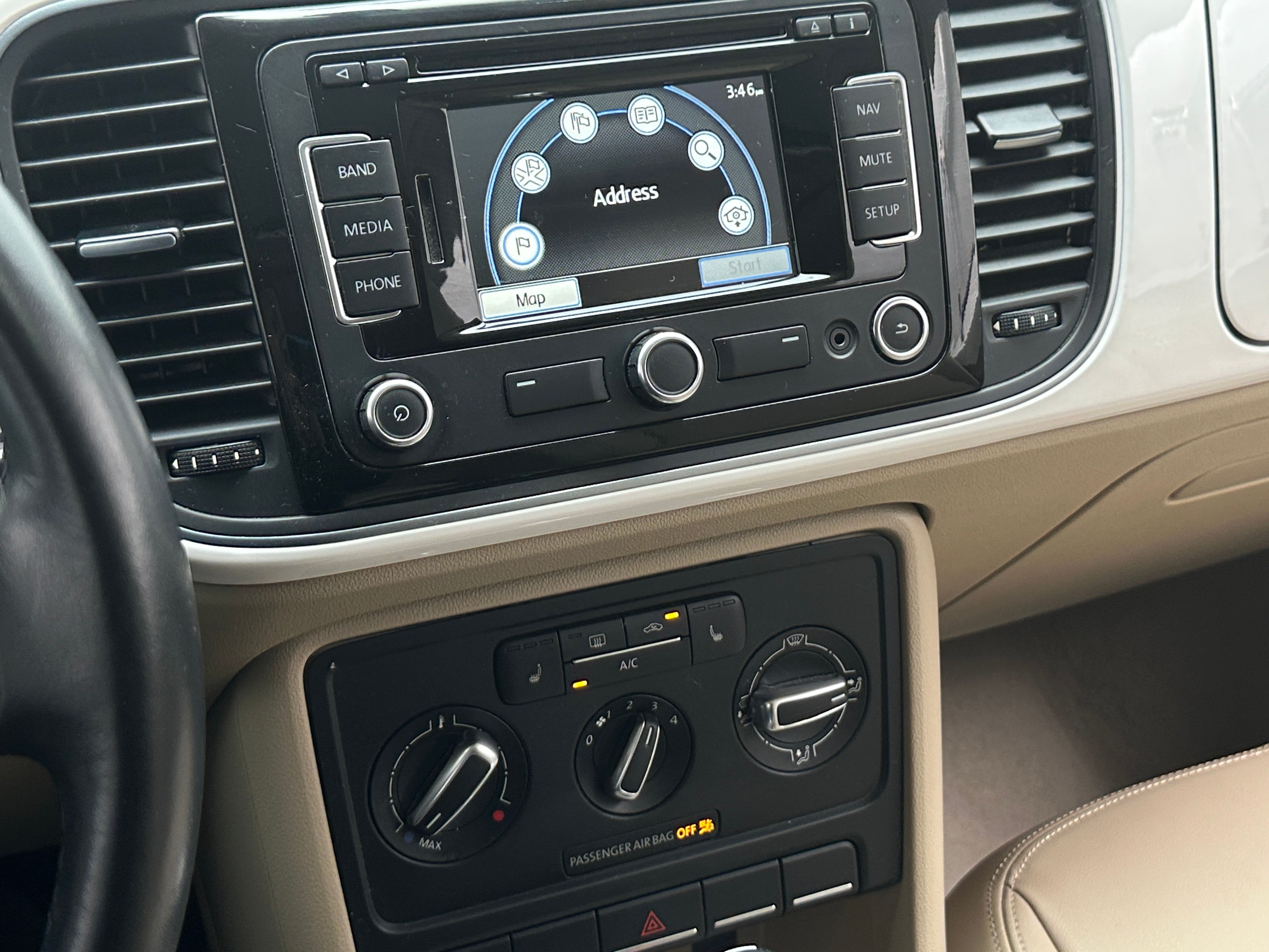 2014 Volkswagen Beetle  4