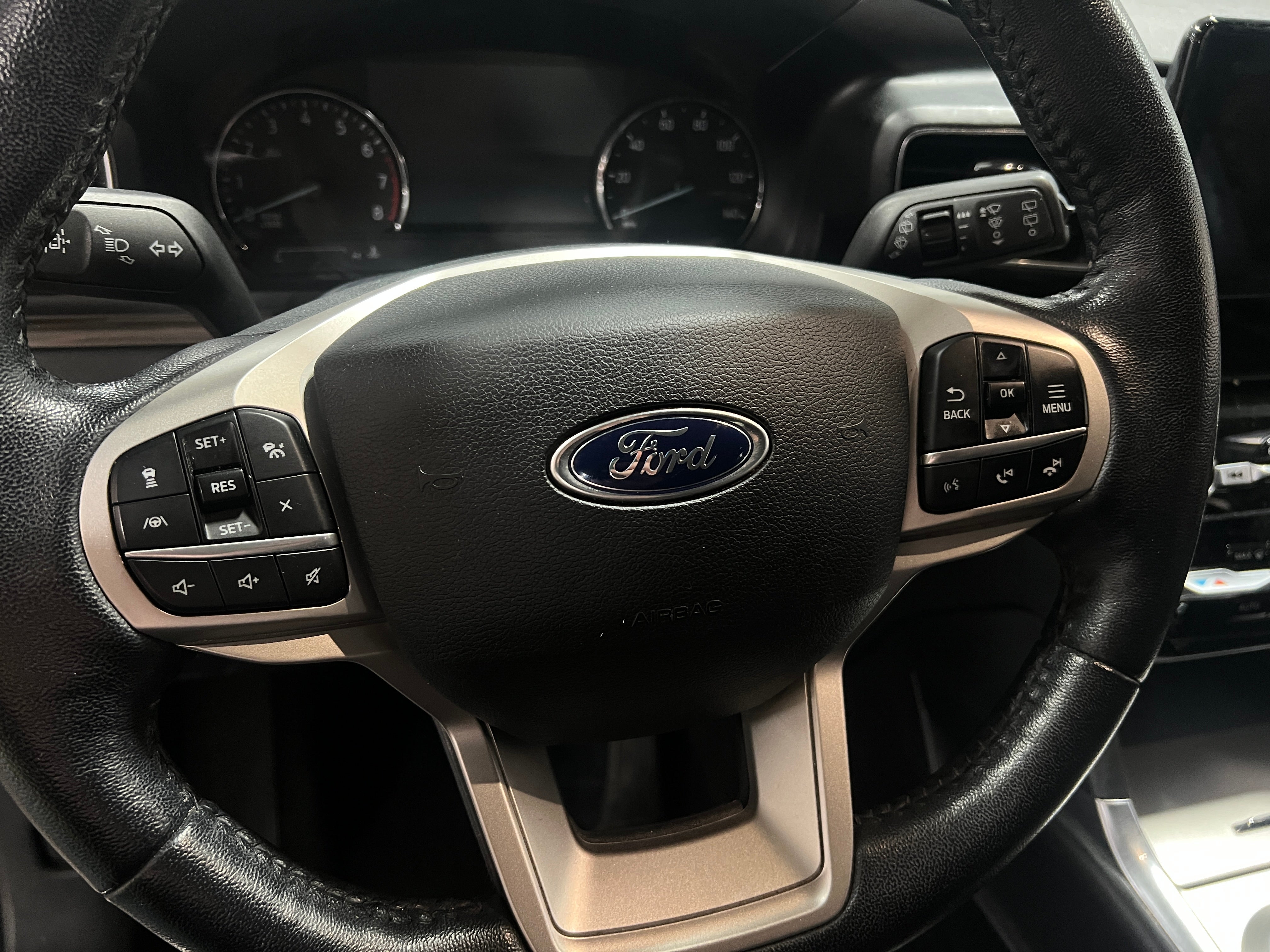 2021 Ford Explorer Limited 4