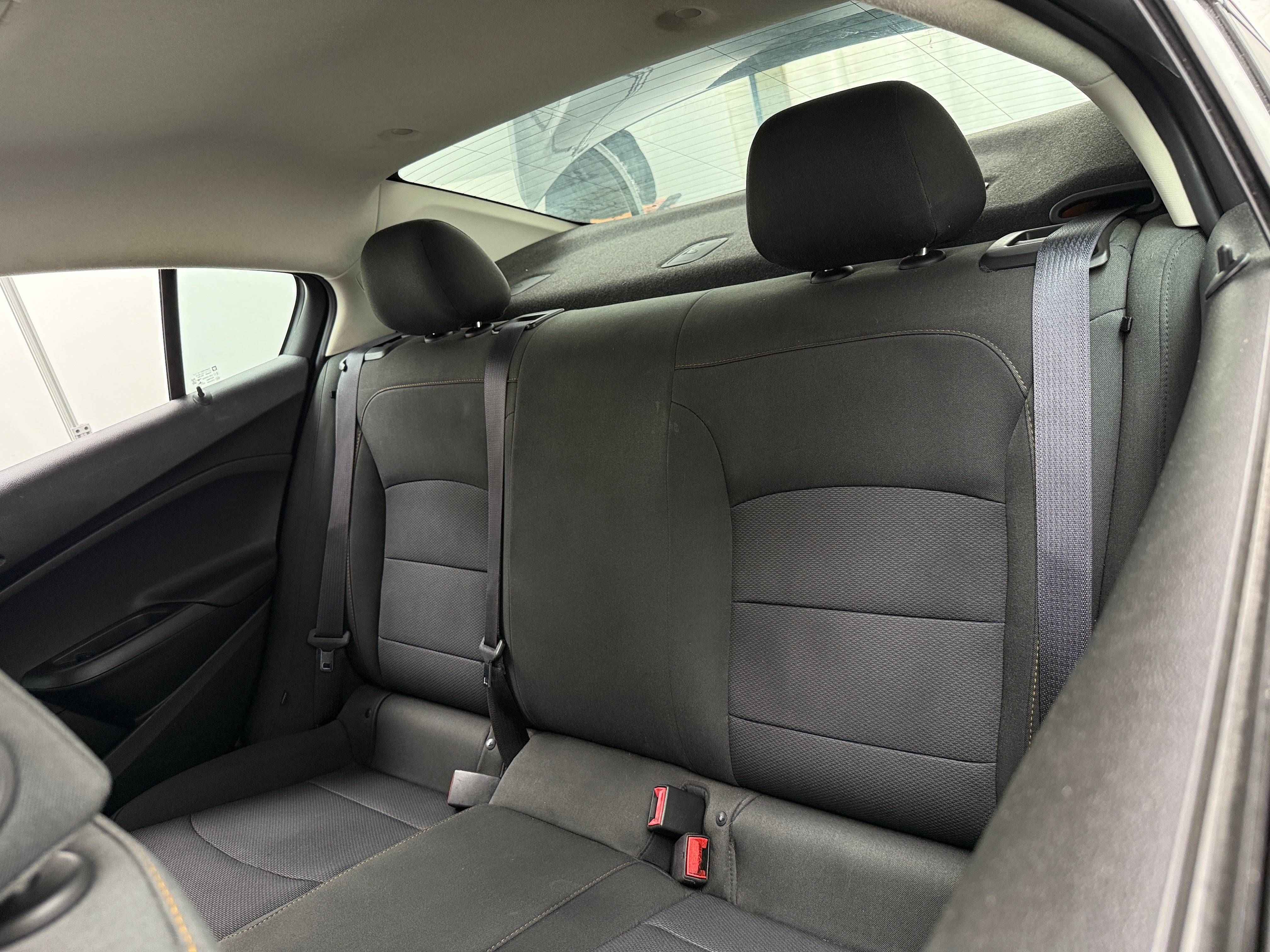 2017 Chevrolet Cruze LS 6