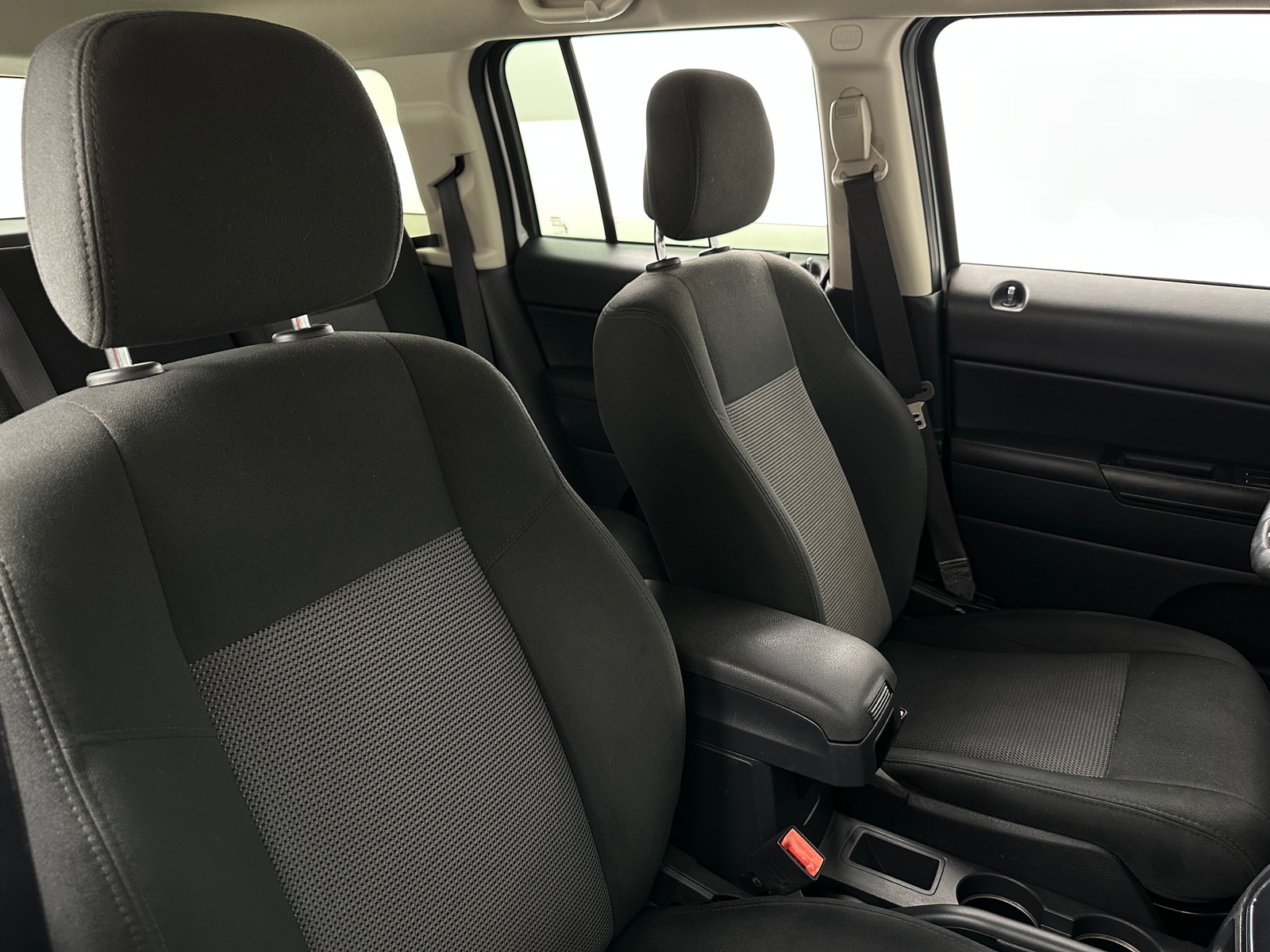 Thumbnail: 2016 Jeep Patriot - 2