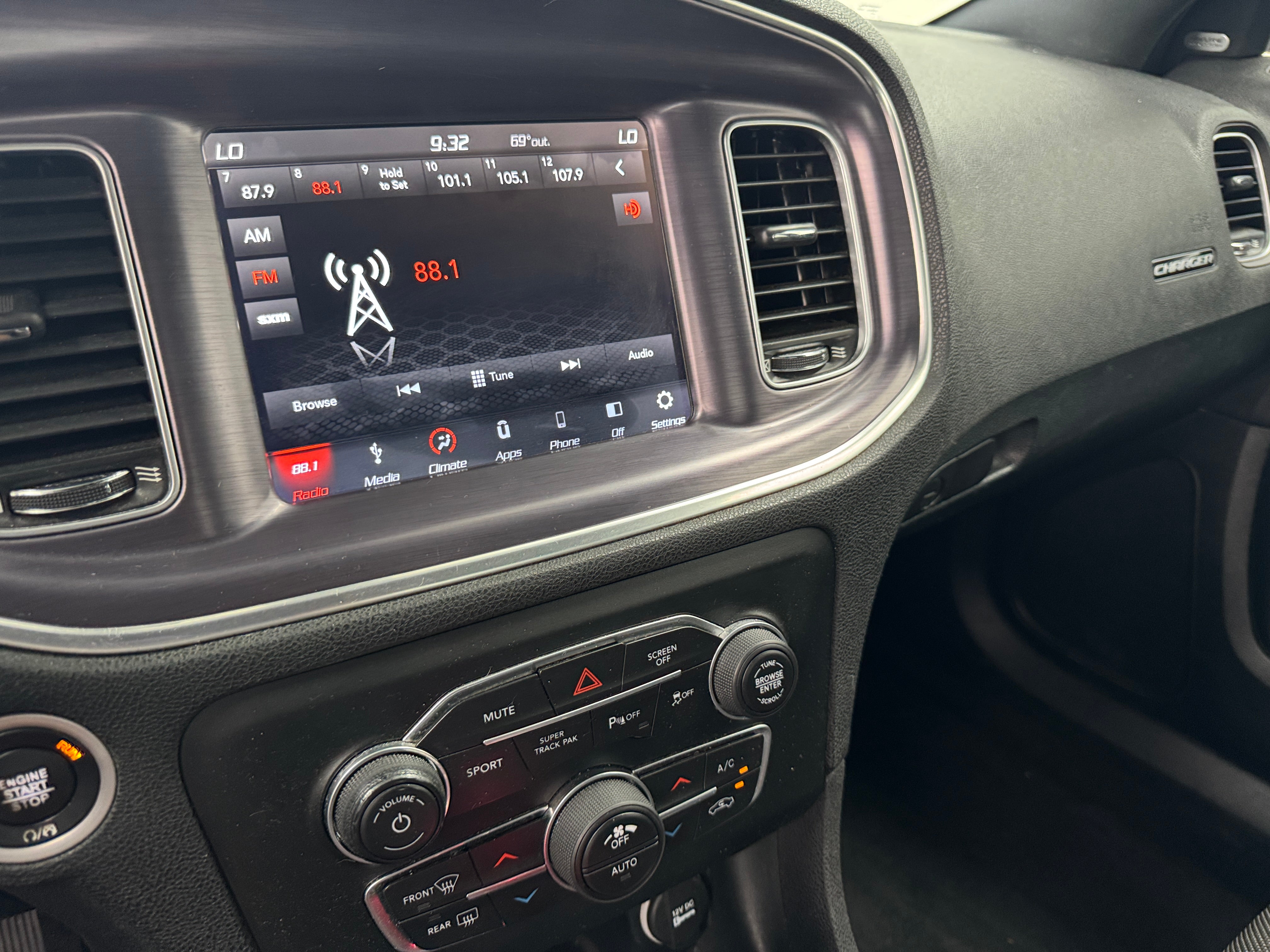 2018 Dodge Charger Scat Pack 4
