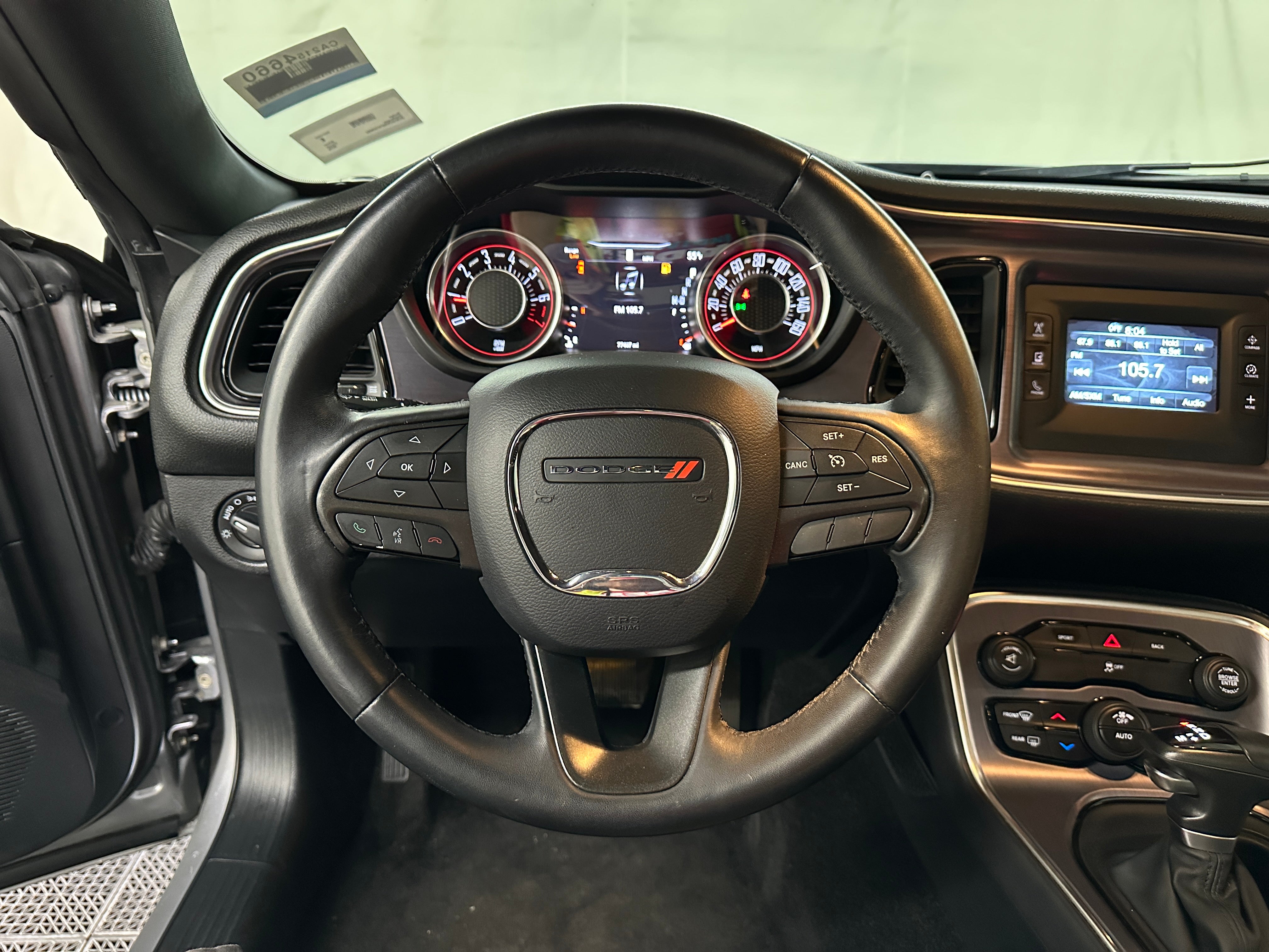 2015 Dodge Challenger SXT 4