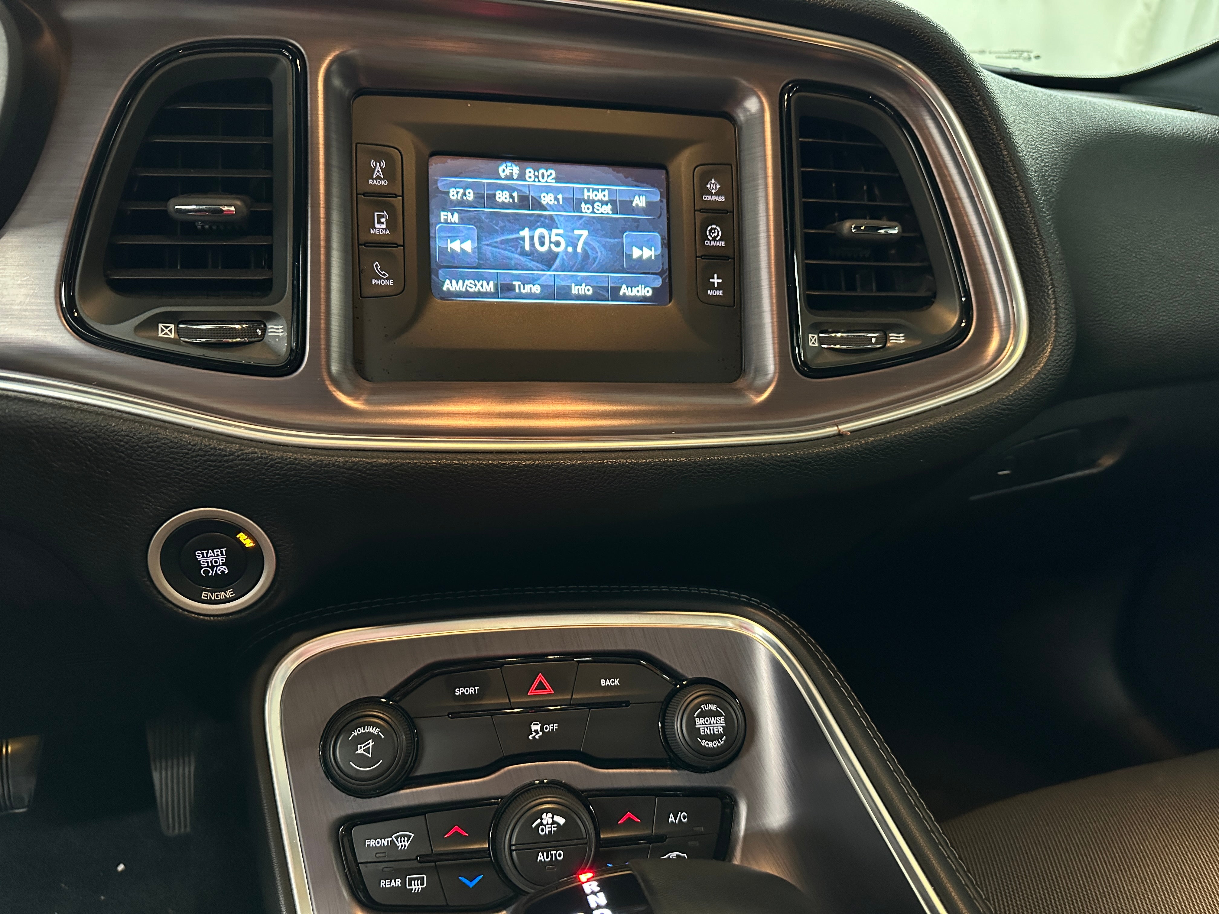 2015 Dodge Challenger SXT 3