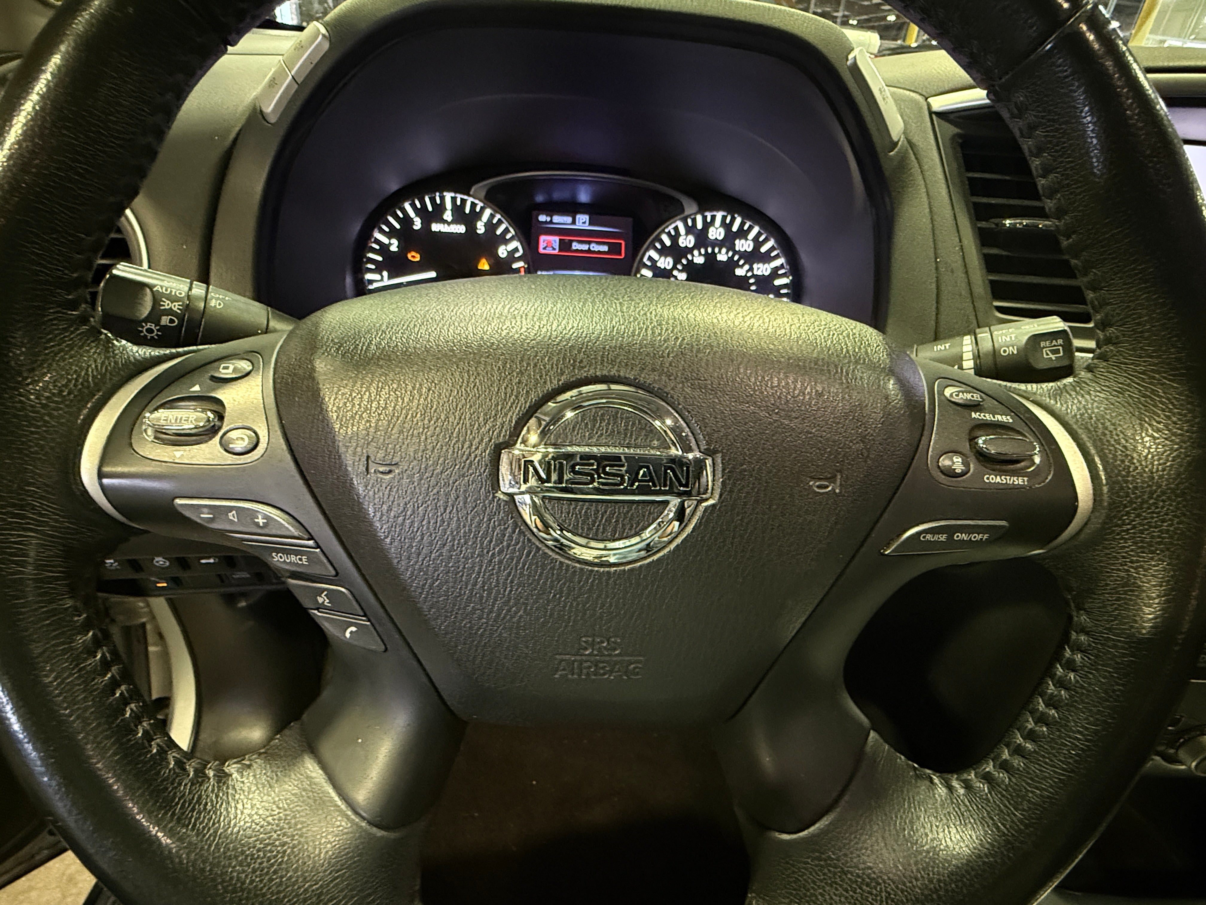 2018 Nissan Pathfinder SL 4