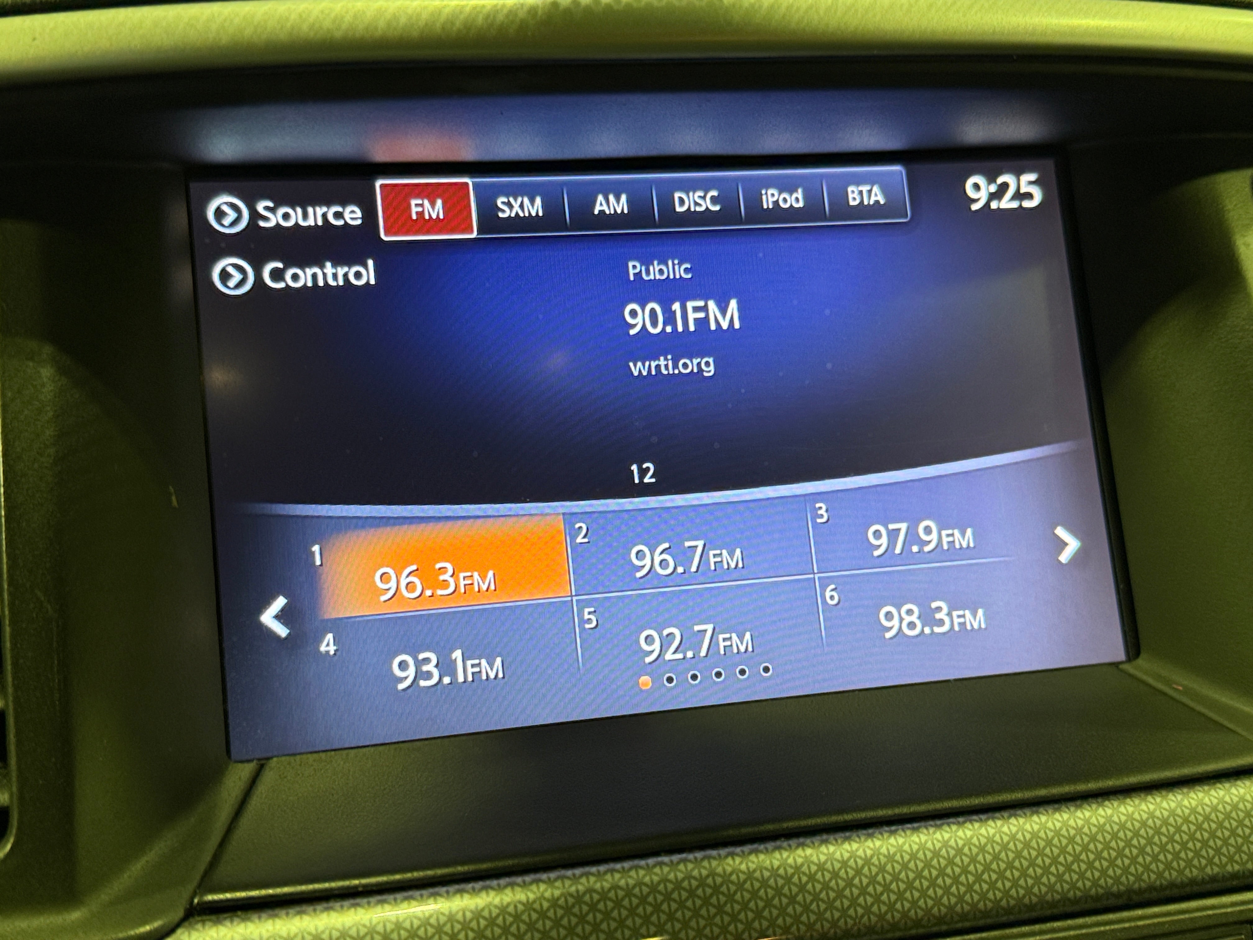 2018 Nissan Pathfinder SL 3