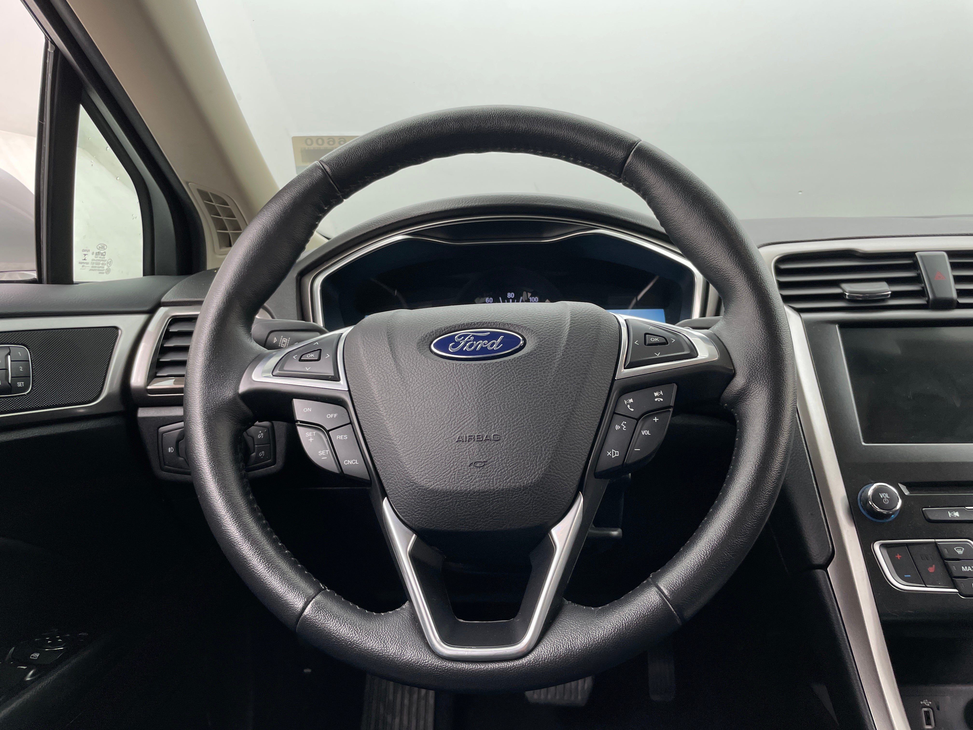 2017 Ford Fusion SE 5