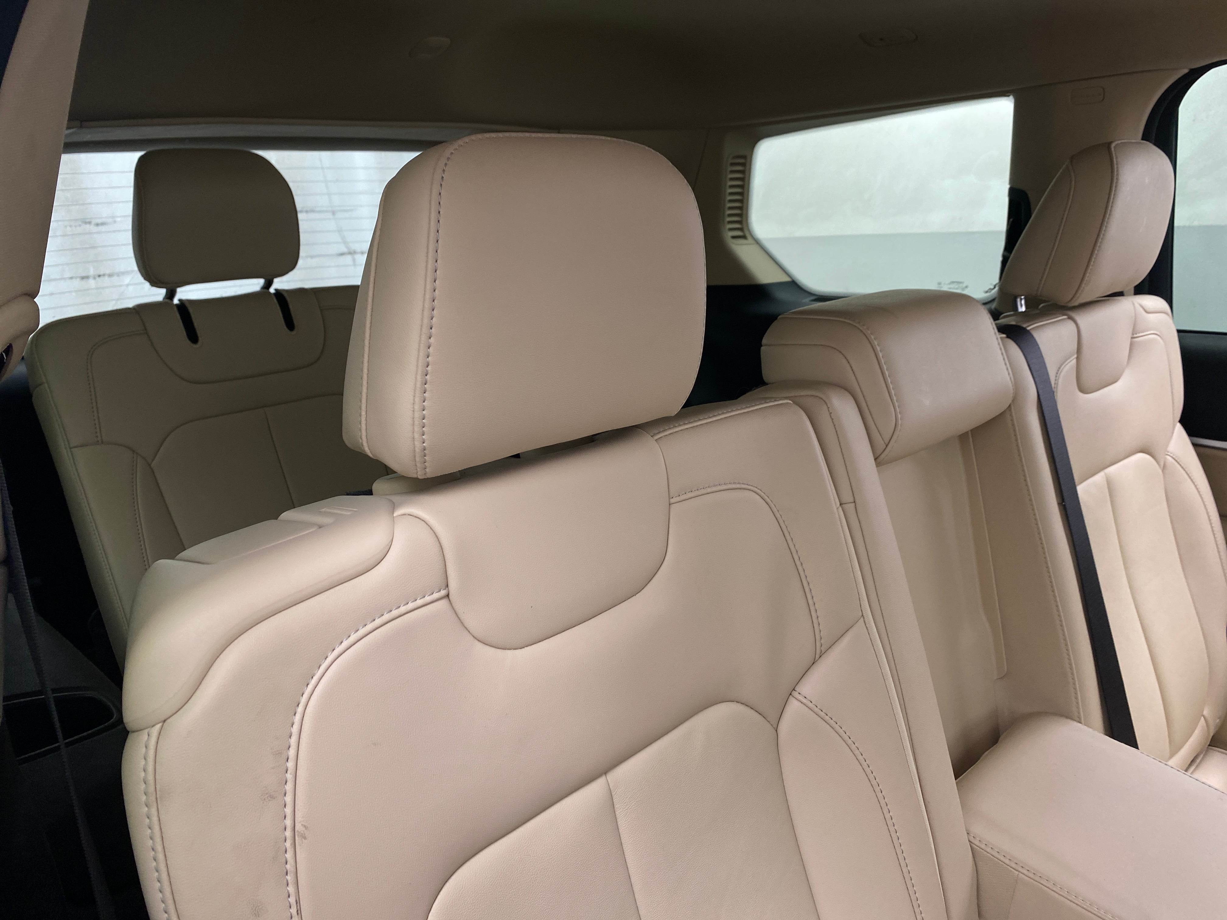 2022 Jeep Grand Cherokee L Limited Edition 5
