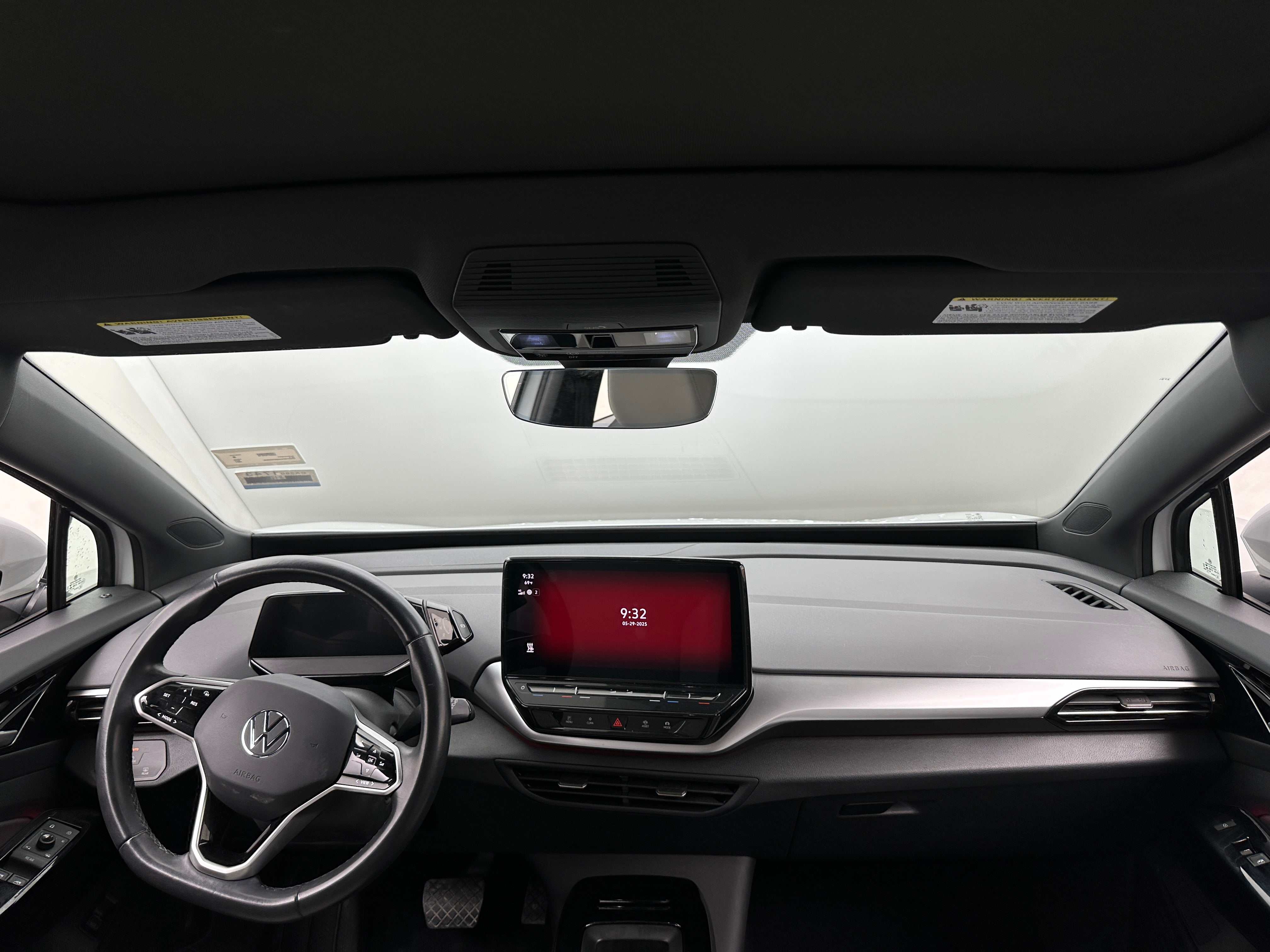 2021 Volkswagen ID.4 Pro S 2
