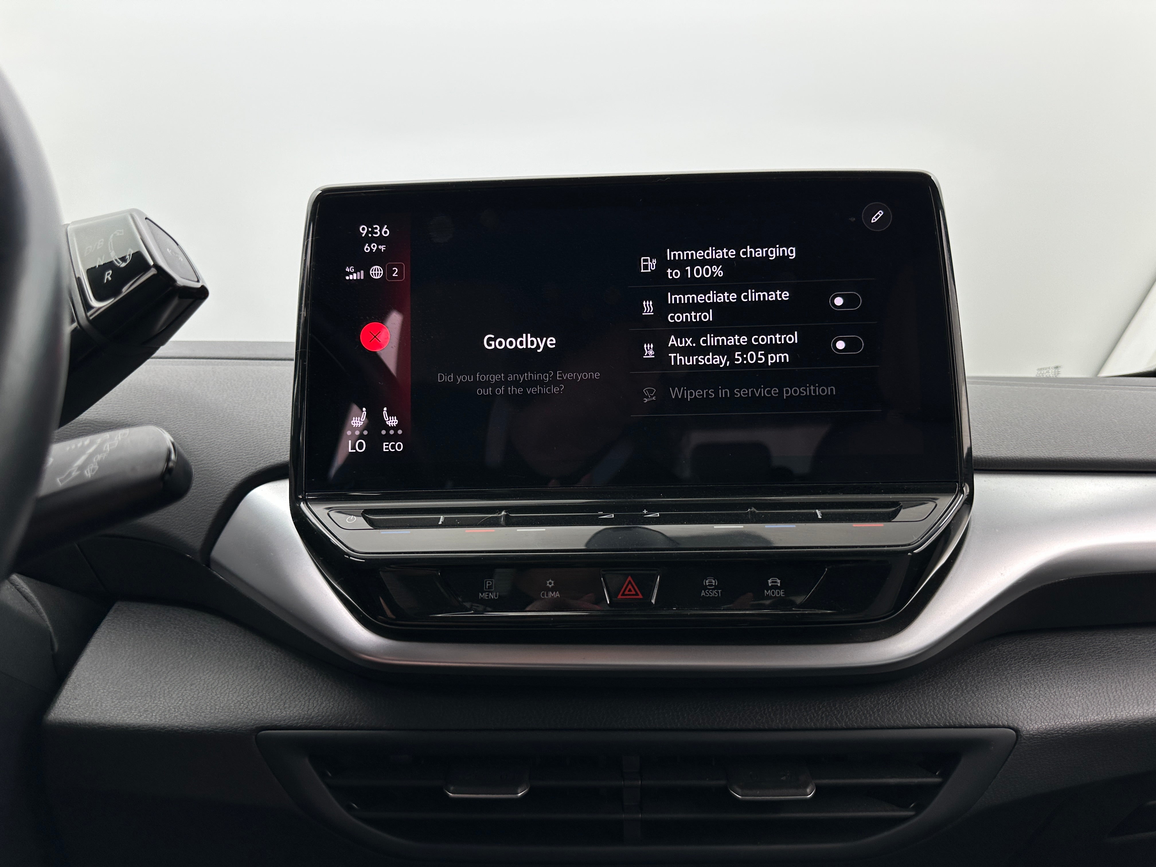 2021 Volkswagen ID.4 Pro S 3