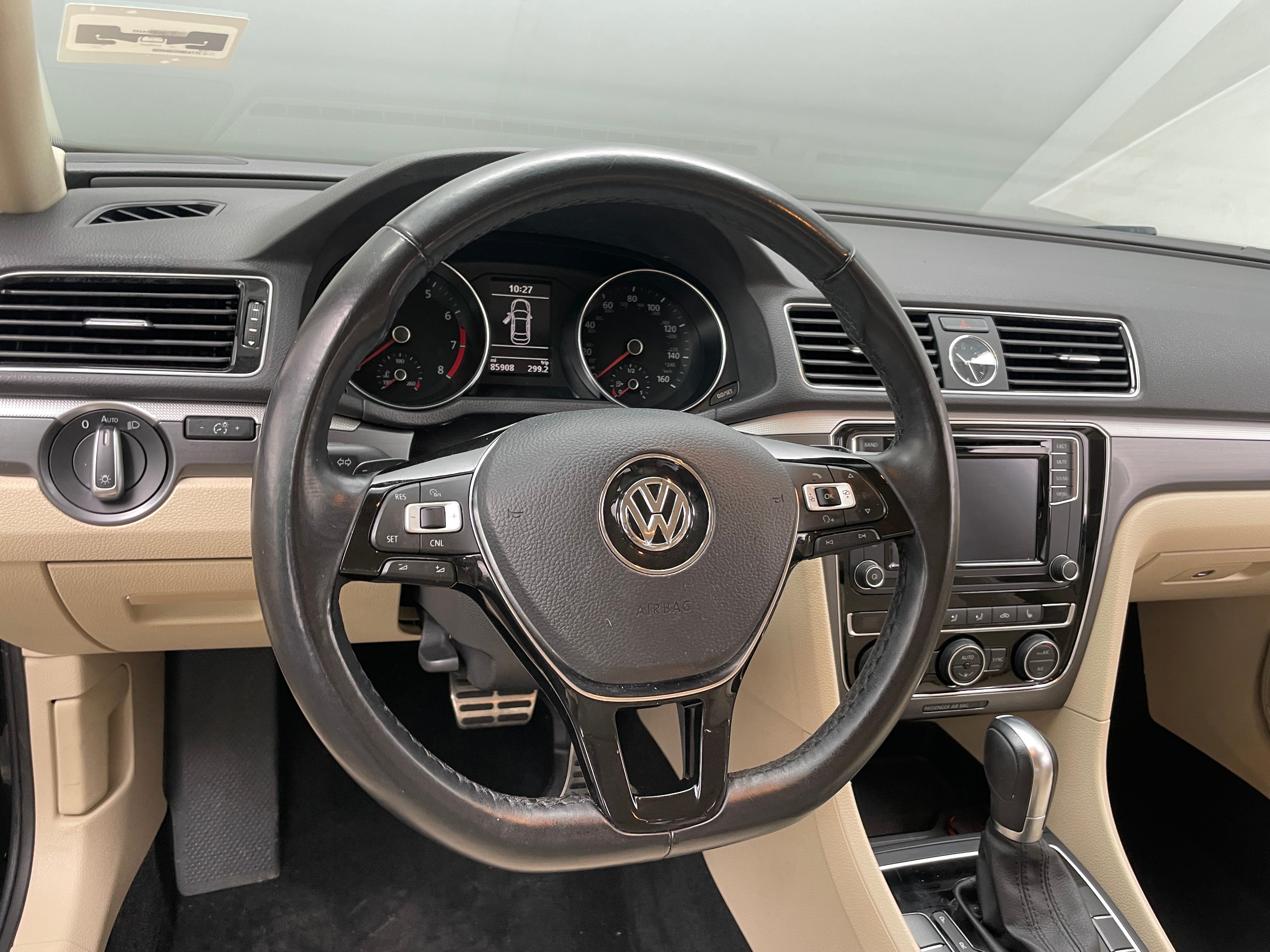2017 Volkswagen Passat R-Line 4