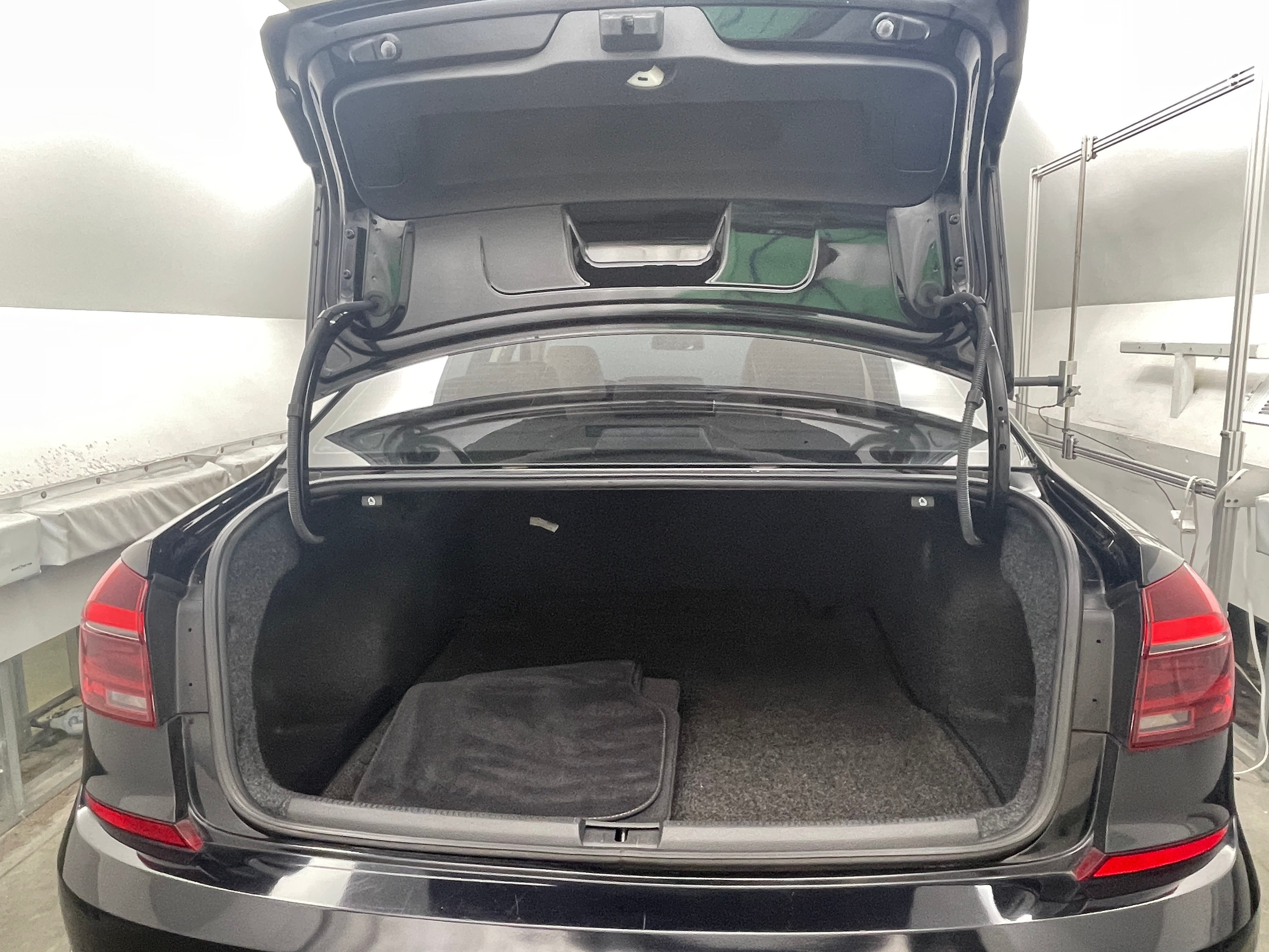 2017 Volkswagen Passat R-Line 6