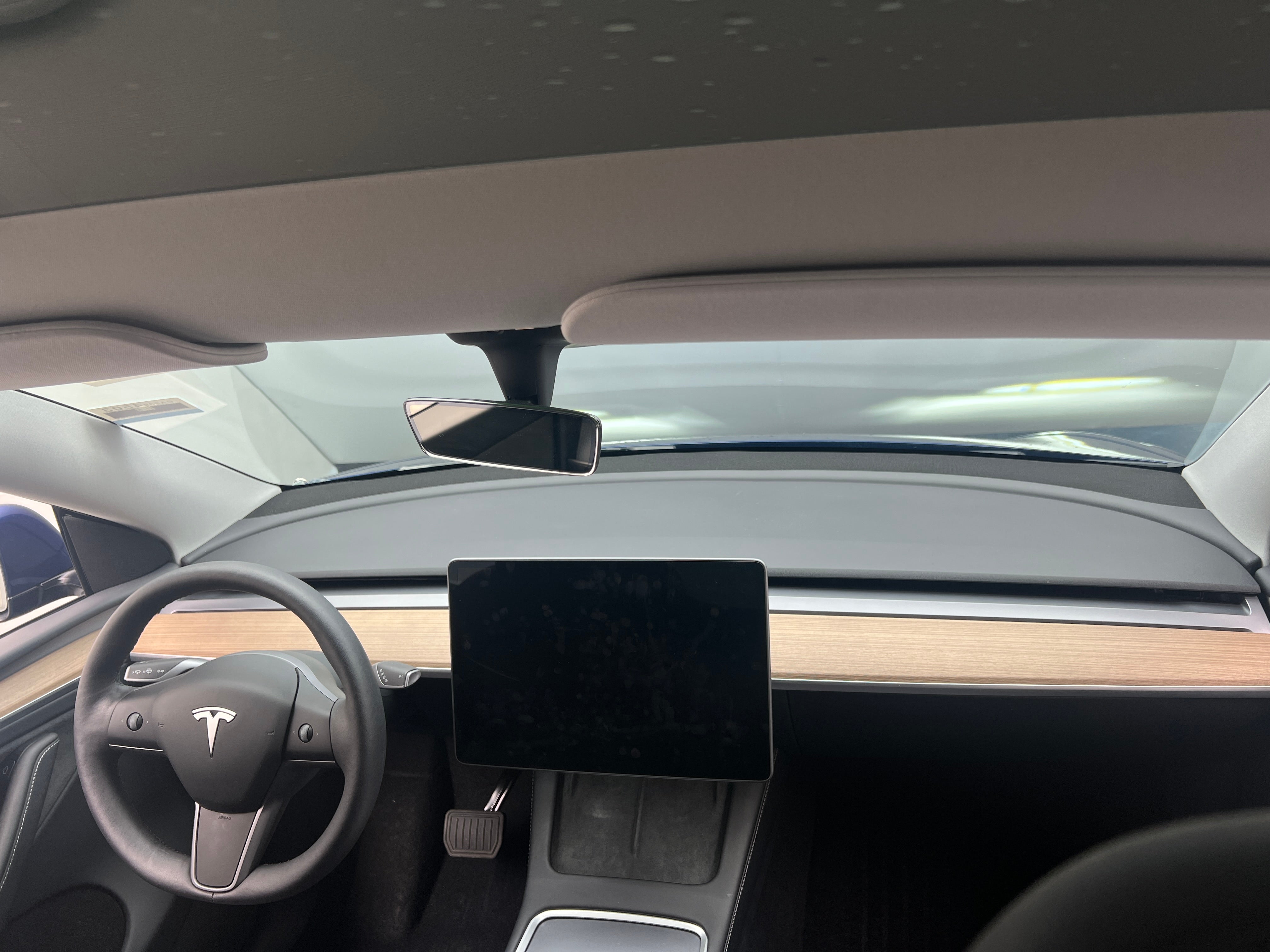 2024 Tesla Model Y Long Range 2