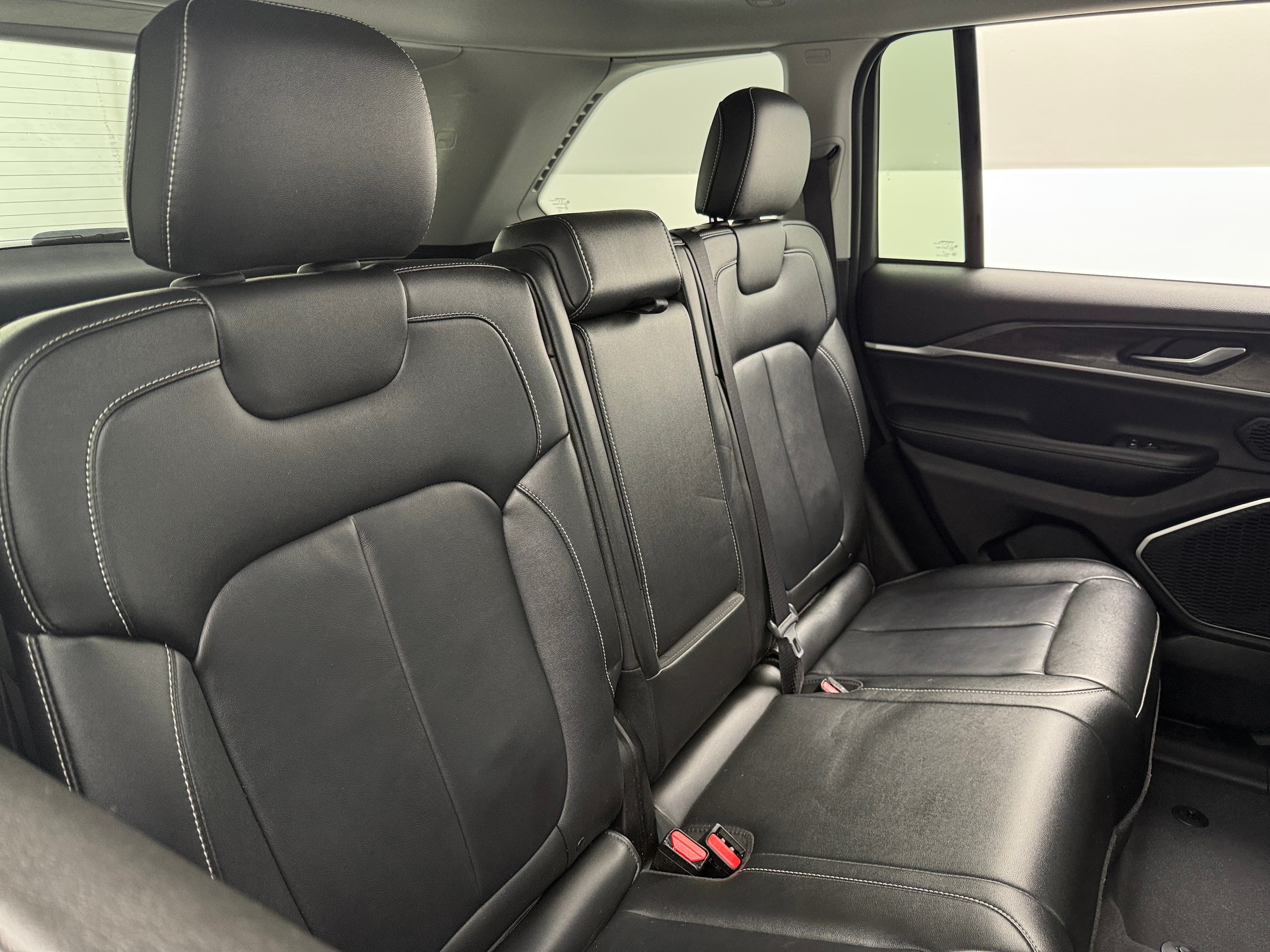 2022 Jeep Grand Cherokee SE 5