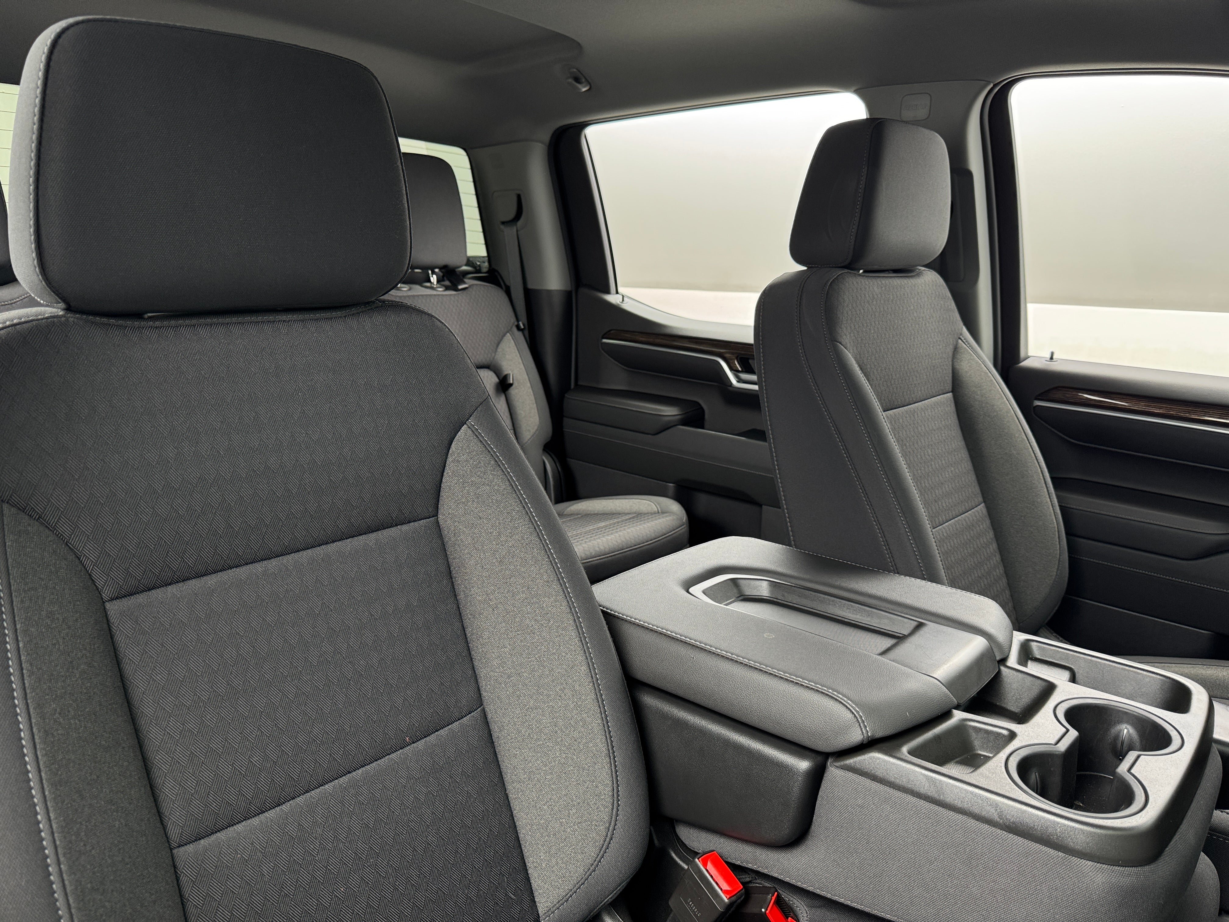 2023 GMC Sierra 1500 Elevation 2