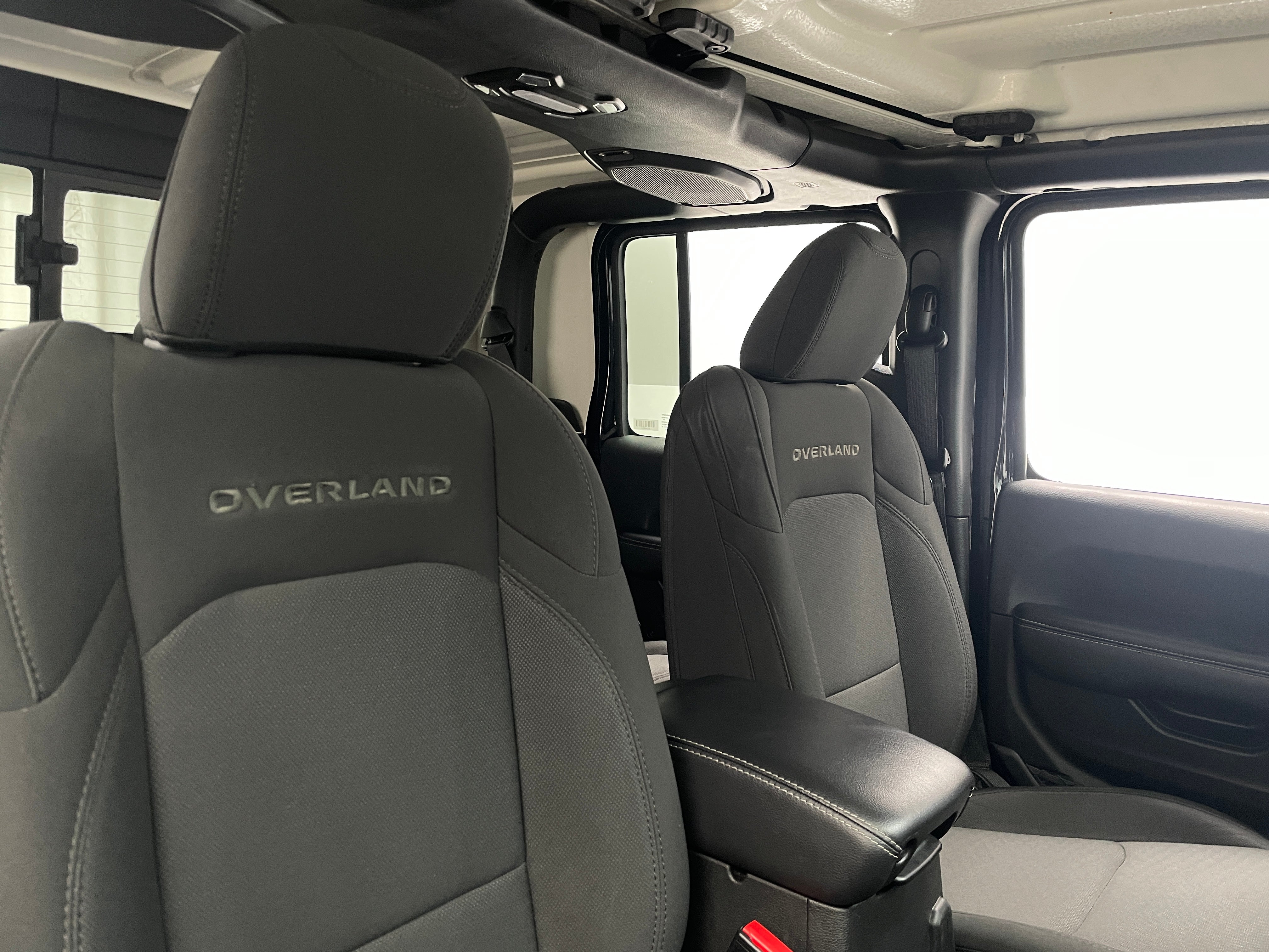 2023 Jeep Gladiator Overland 2