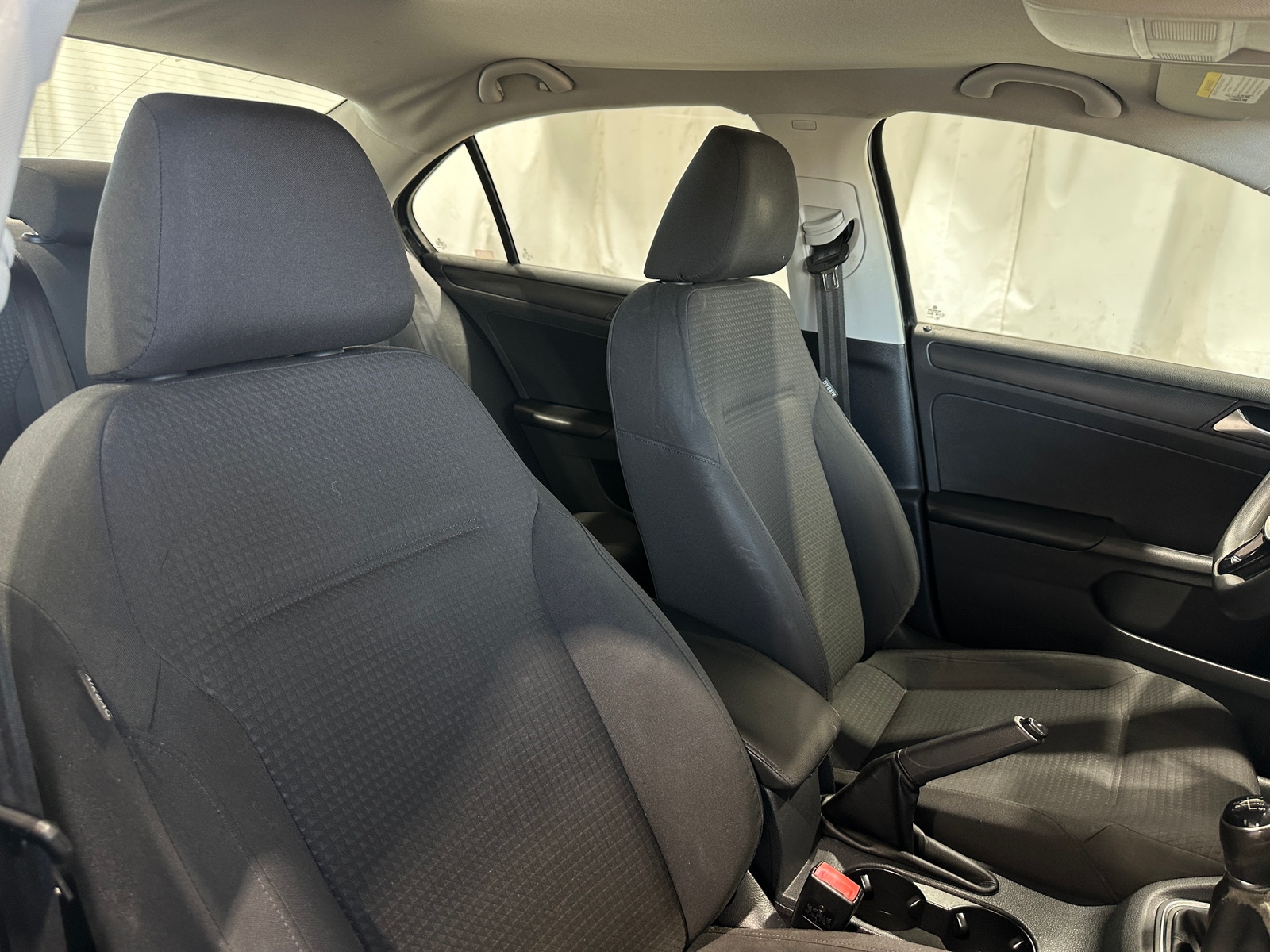 Thumbnail: 2015 Volkswagen Jetta - 2