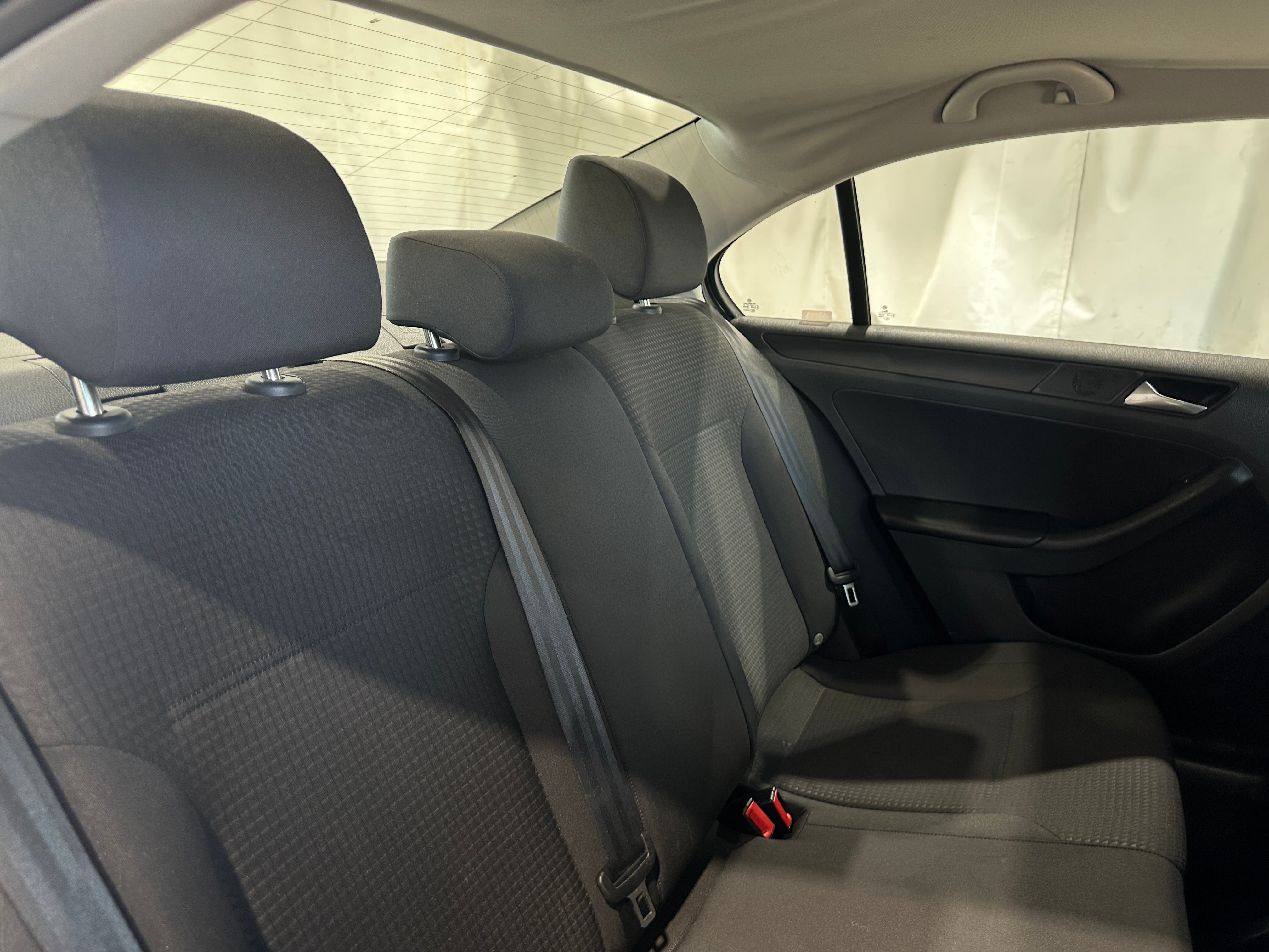 Thumbnail: 2015 Volkswagen Jetta - 6