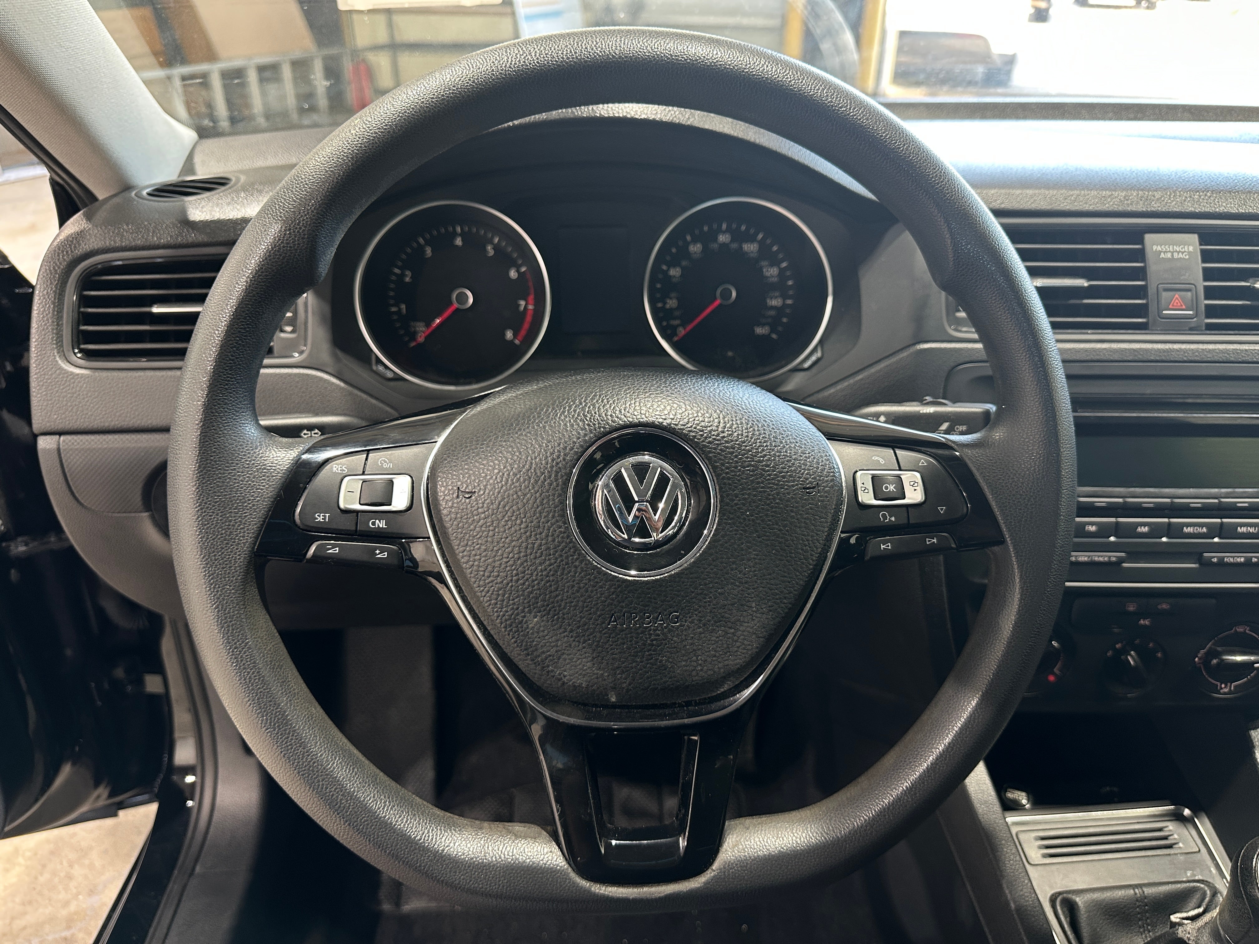 Thumbnail: 2015 Volkswagen Jetta - 5