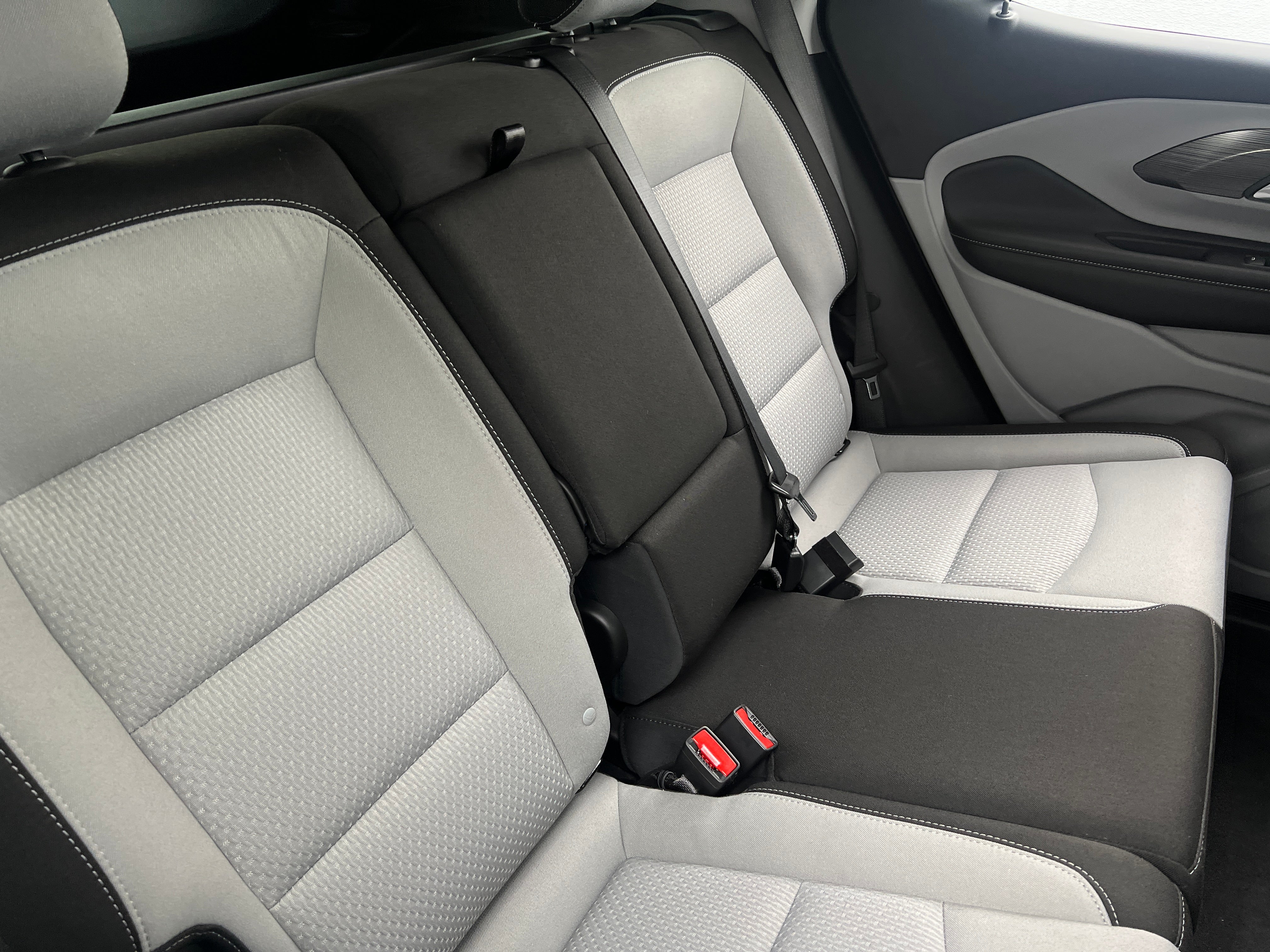 2023 GMC Terrain SLE 6
