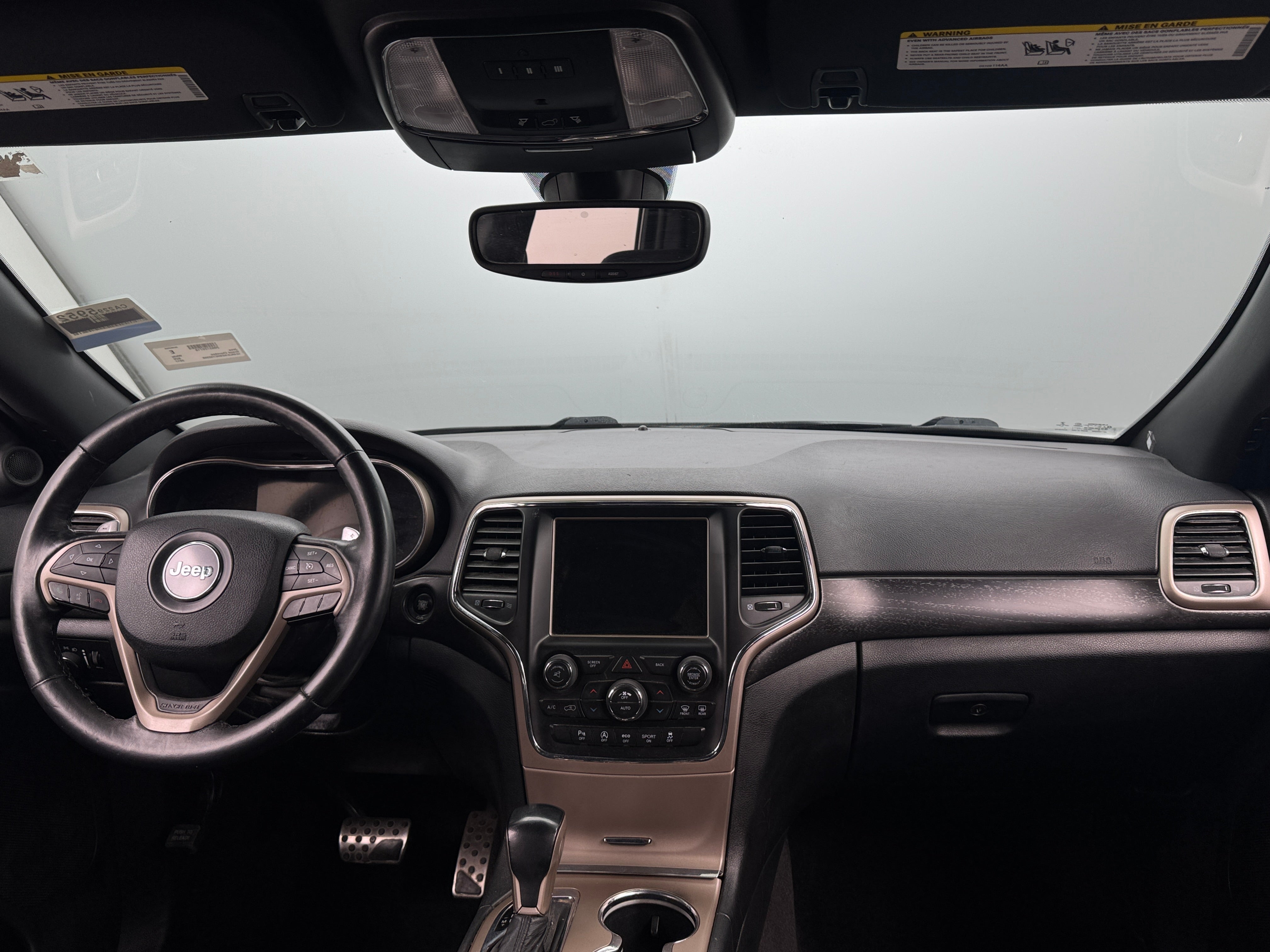 2017 Jeep Grand Cherokee Laredo 3