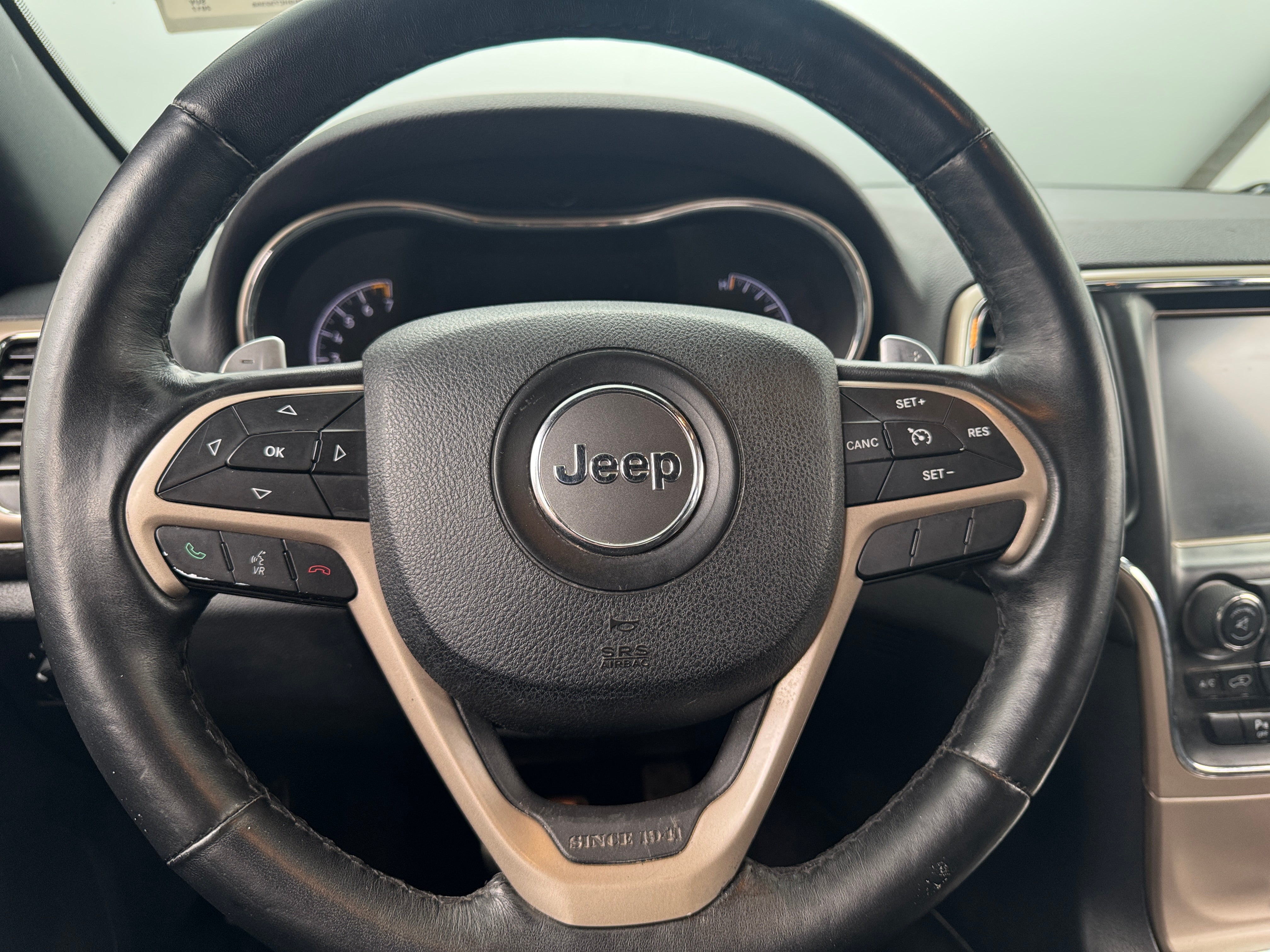 2017 Jeep Grand Cherokee Laredo 5