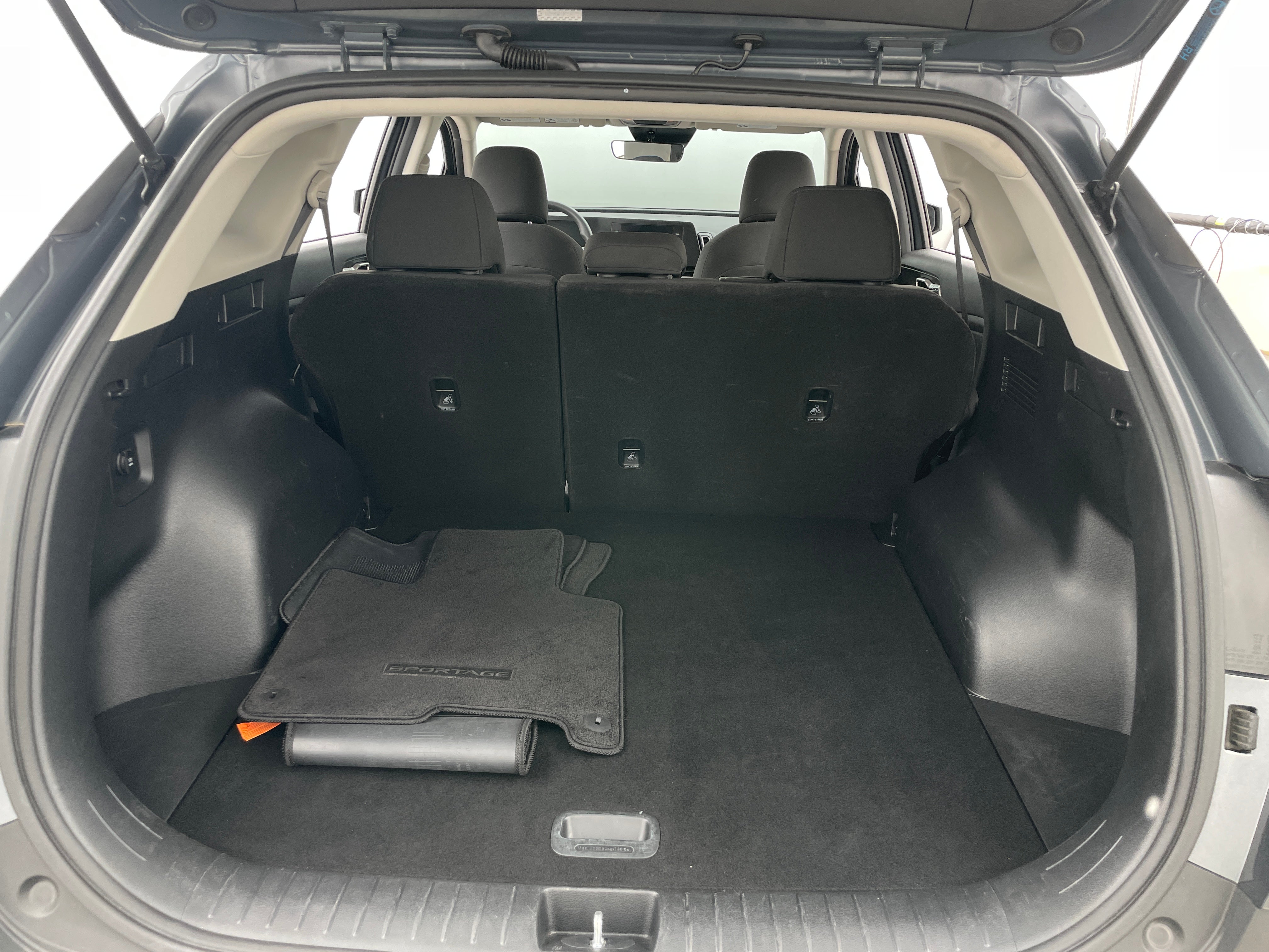 2023 Kia Sportage LX 7
