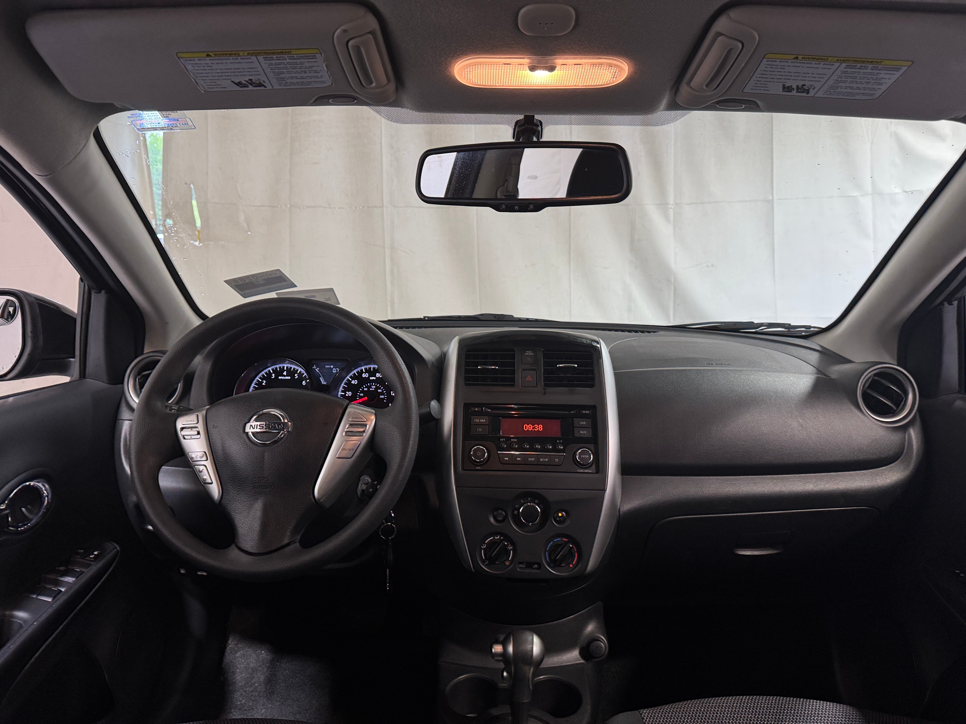 2017 Nissan Versa SV 3