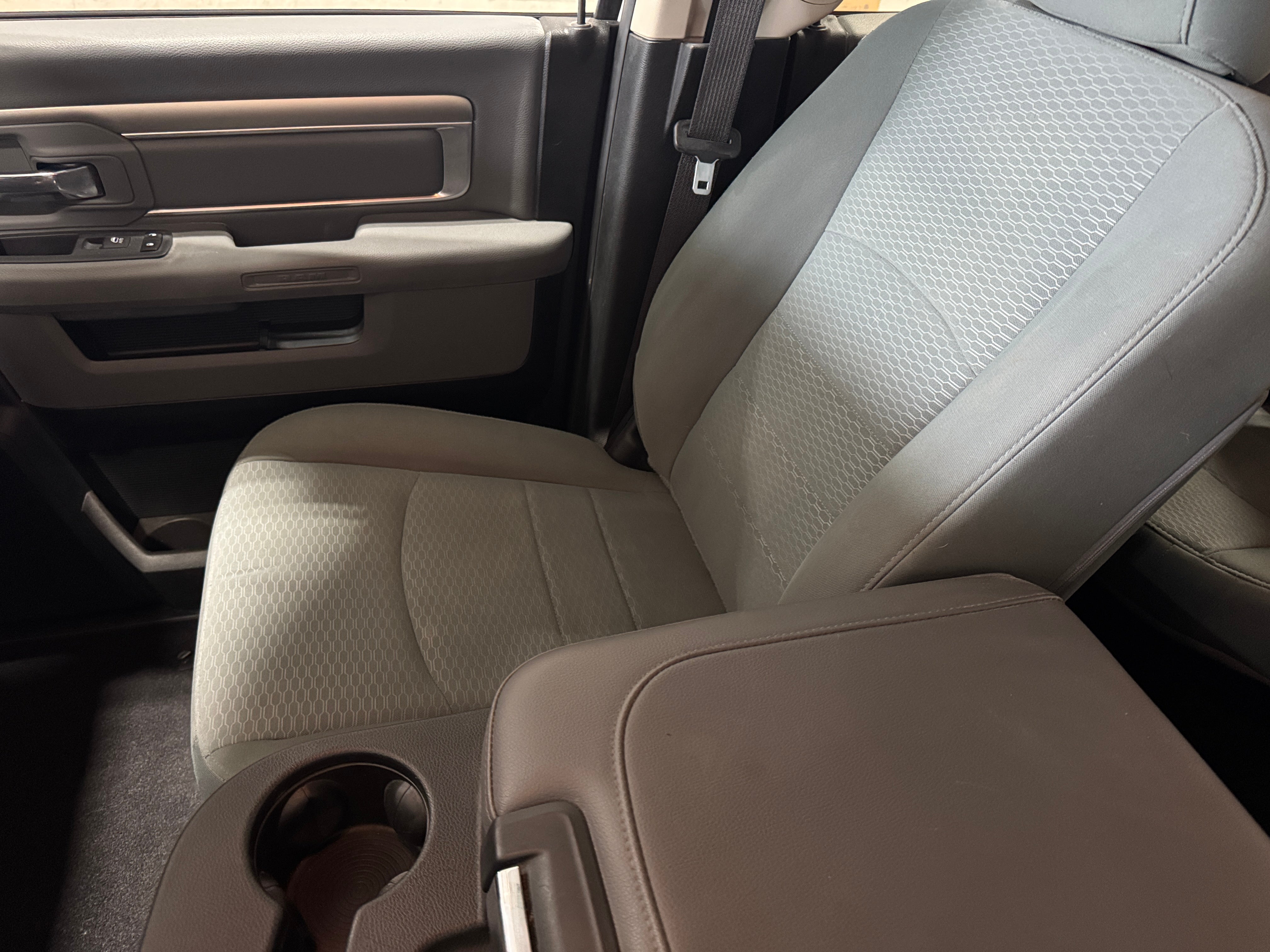2019 RAM 1500 Classic SLT 2