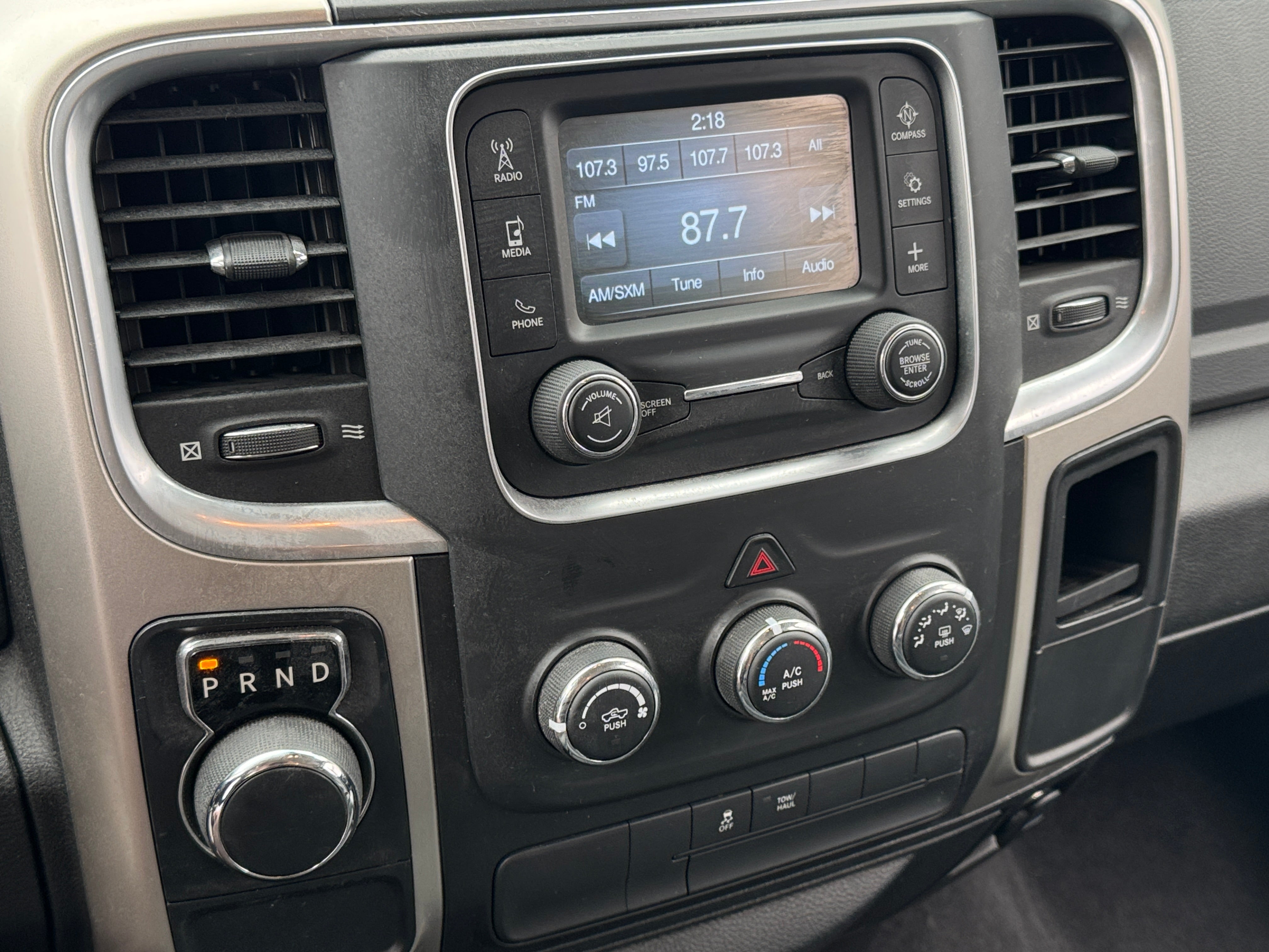 2019 RAM 1500 Classic SLT 4