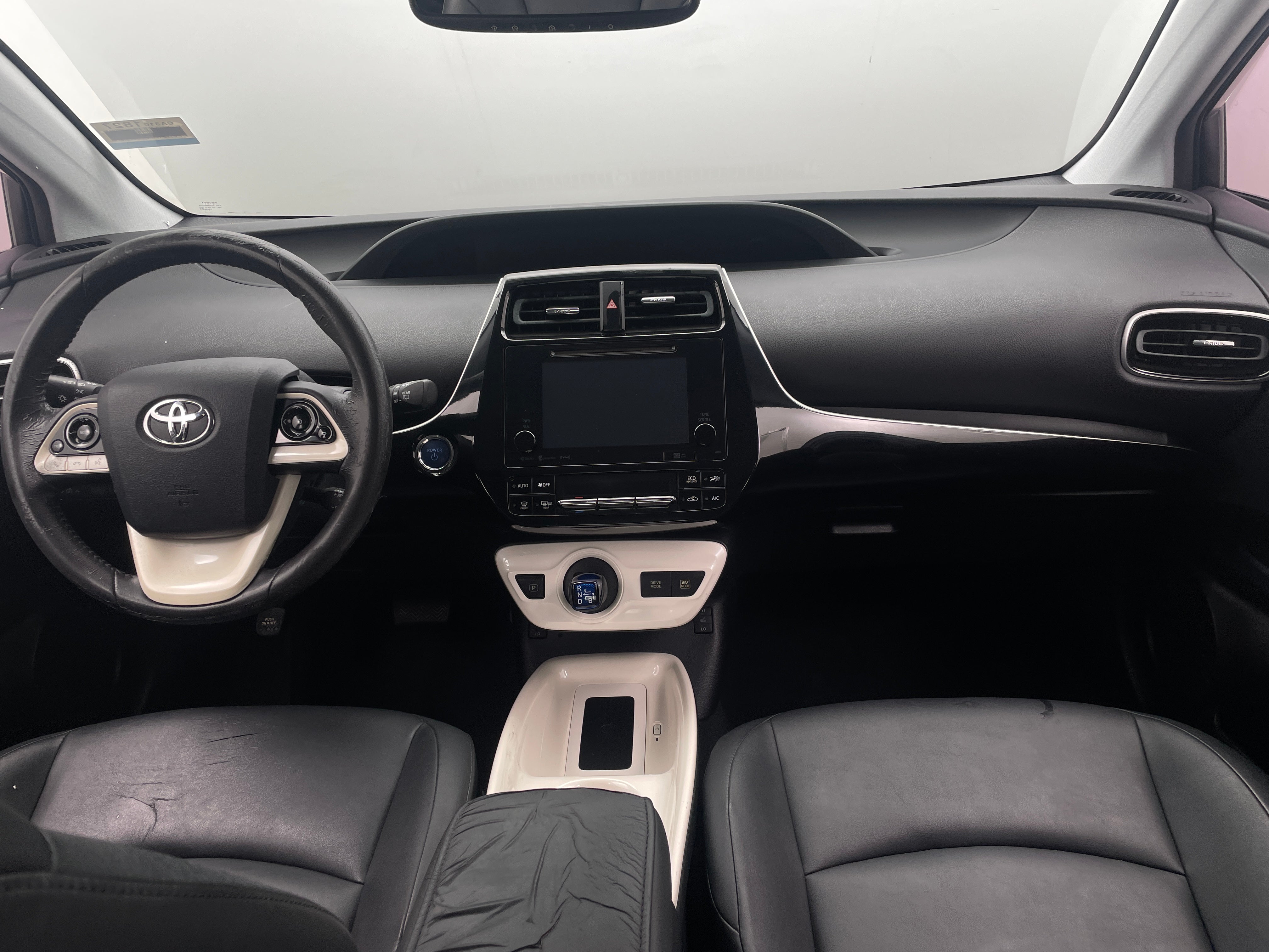 2016 Toyota Prius Four 2