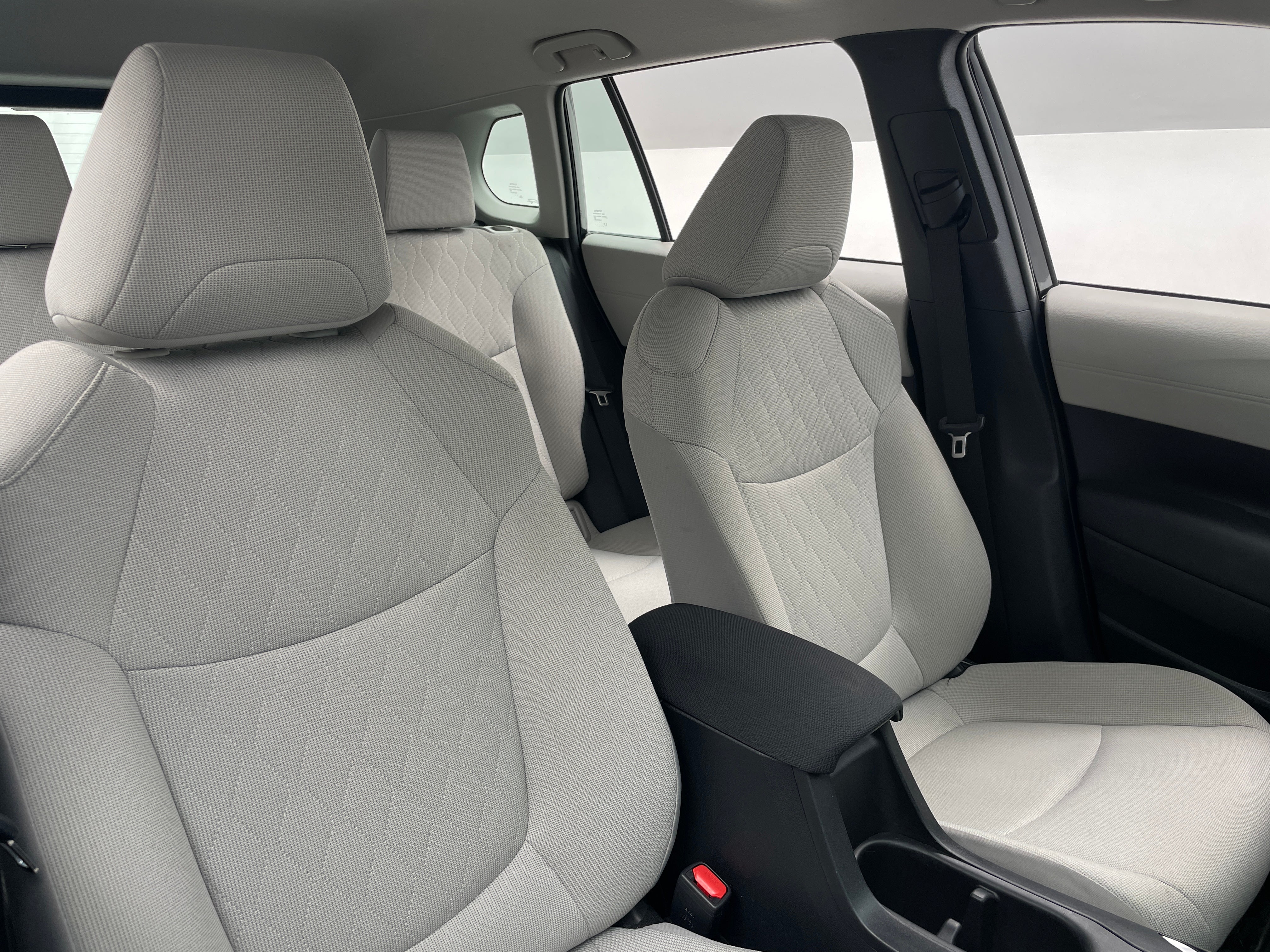 2024 Toyota Corolla Cross L 2
