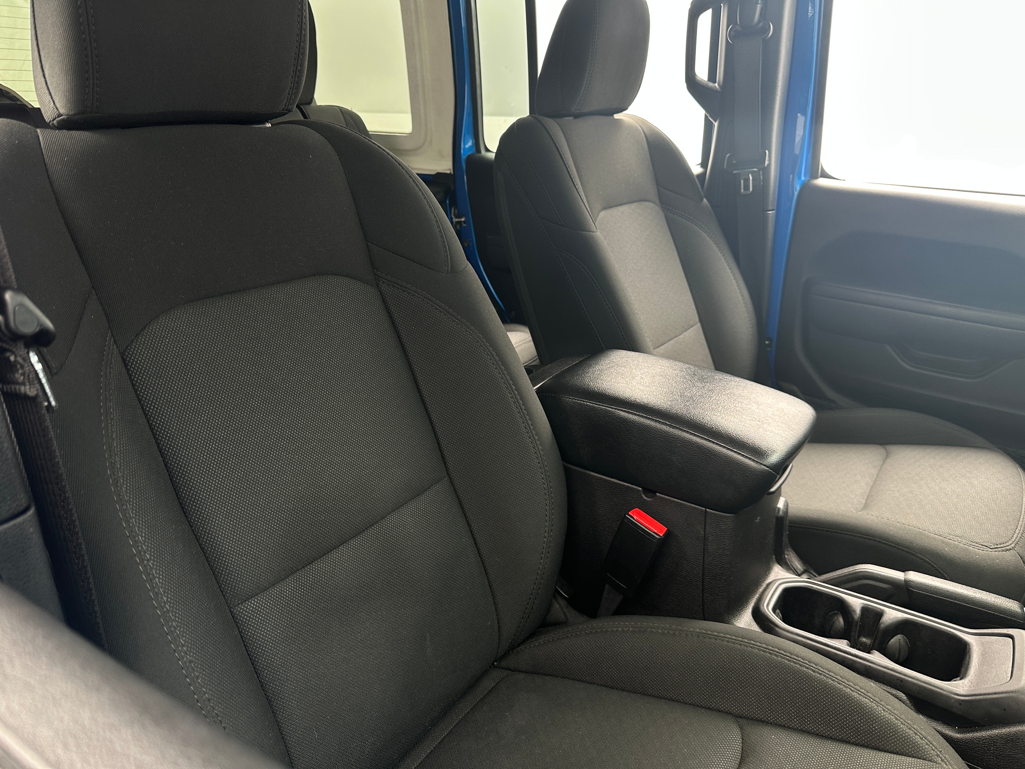 2022 Jeep Wrangler Unlimited High Tide 2