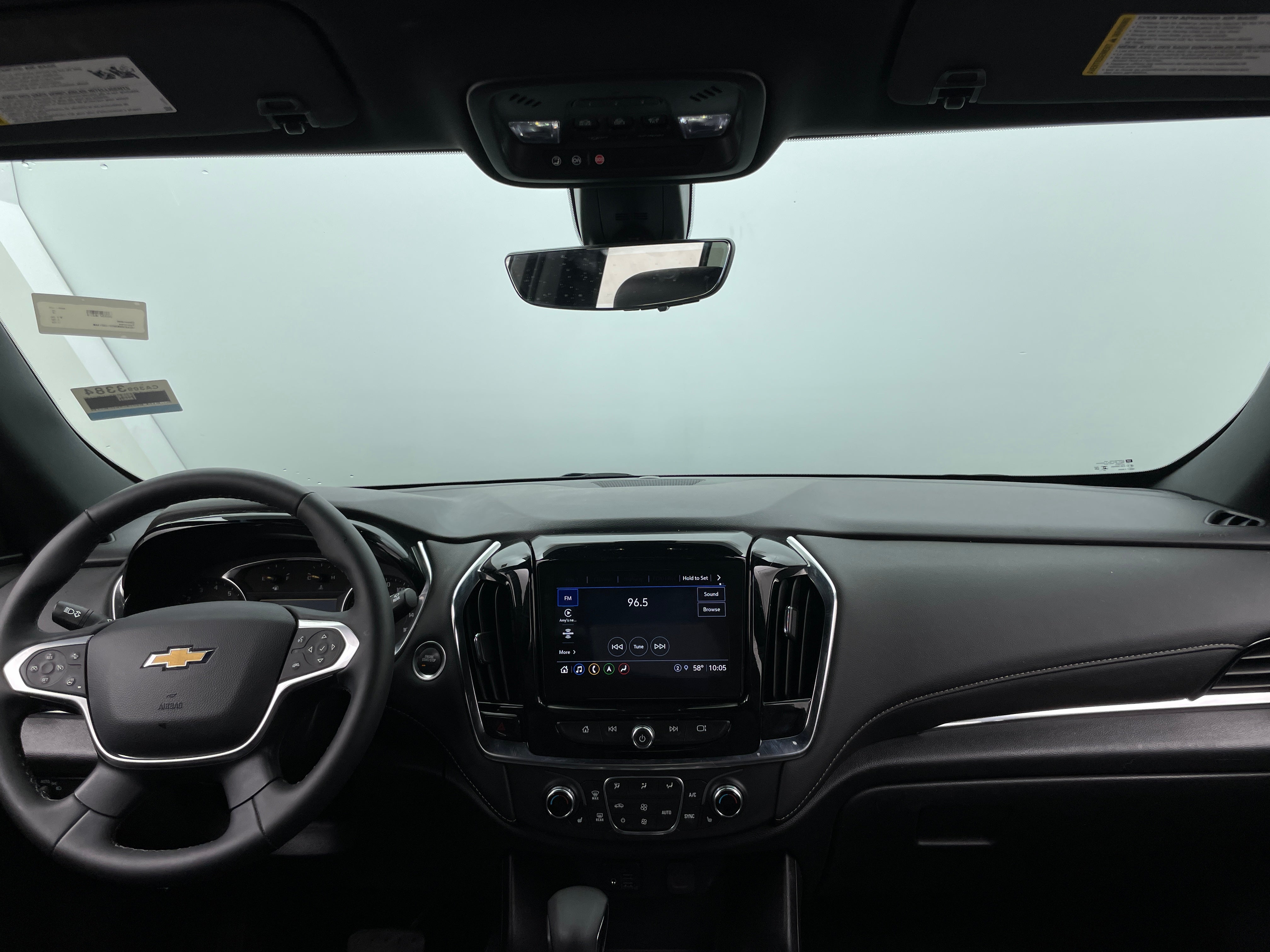 2023 Chevrolet Traverse LT 2