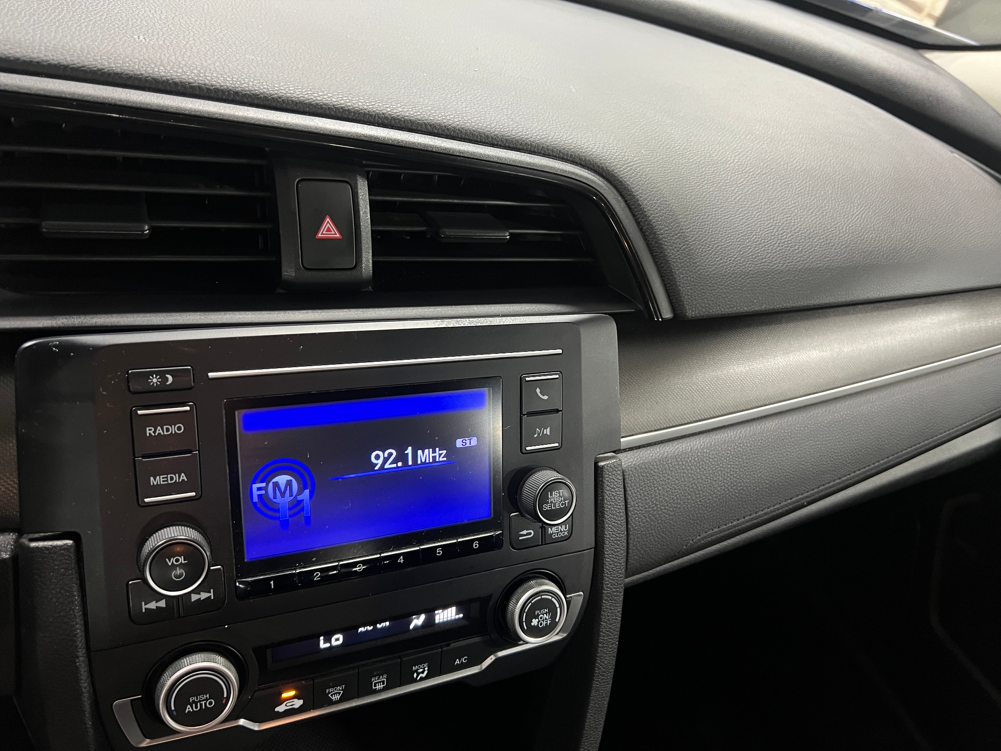 2019 Honda Civic LX 4
