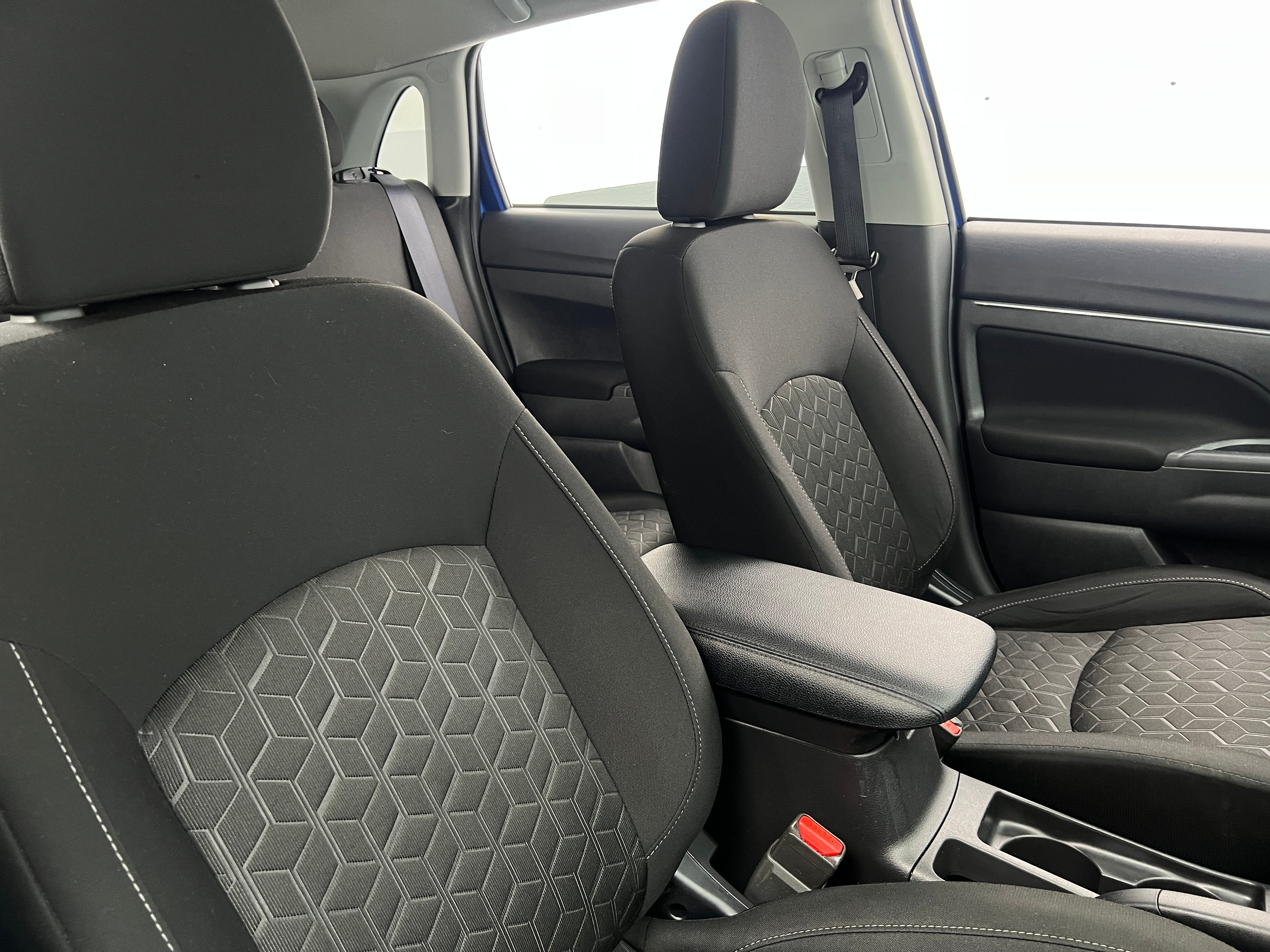 2020 Mitsubishi Outlander Sport SP 2