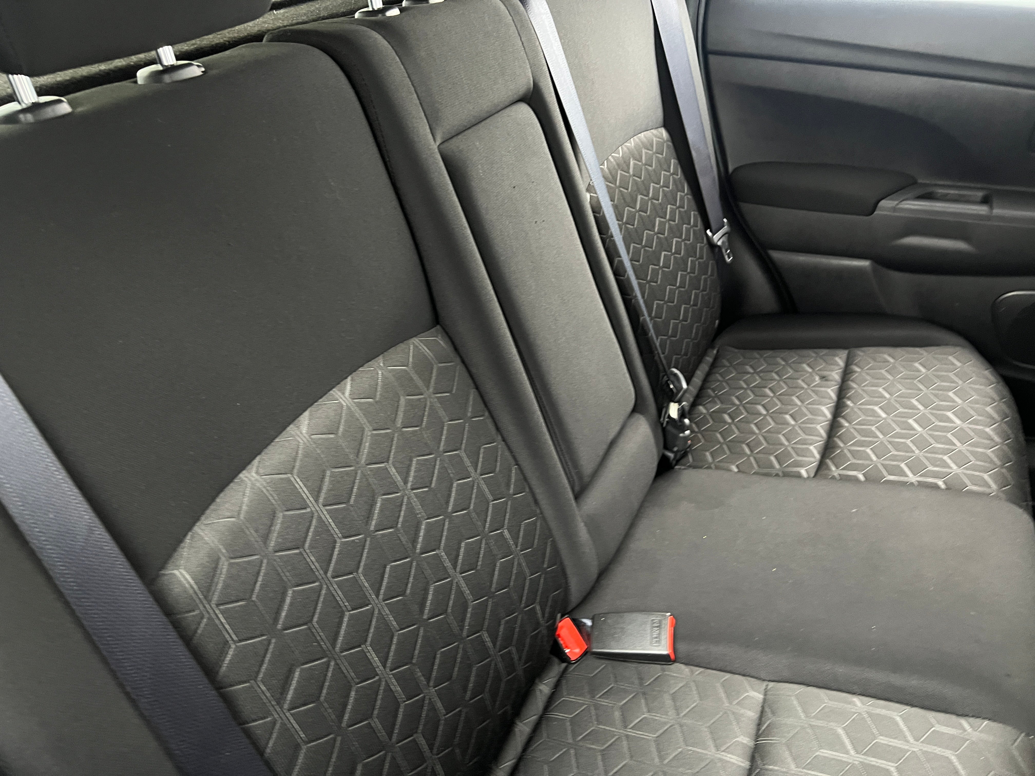 2020 Mitsubishi Outlander Sport SP 6