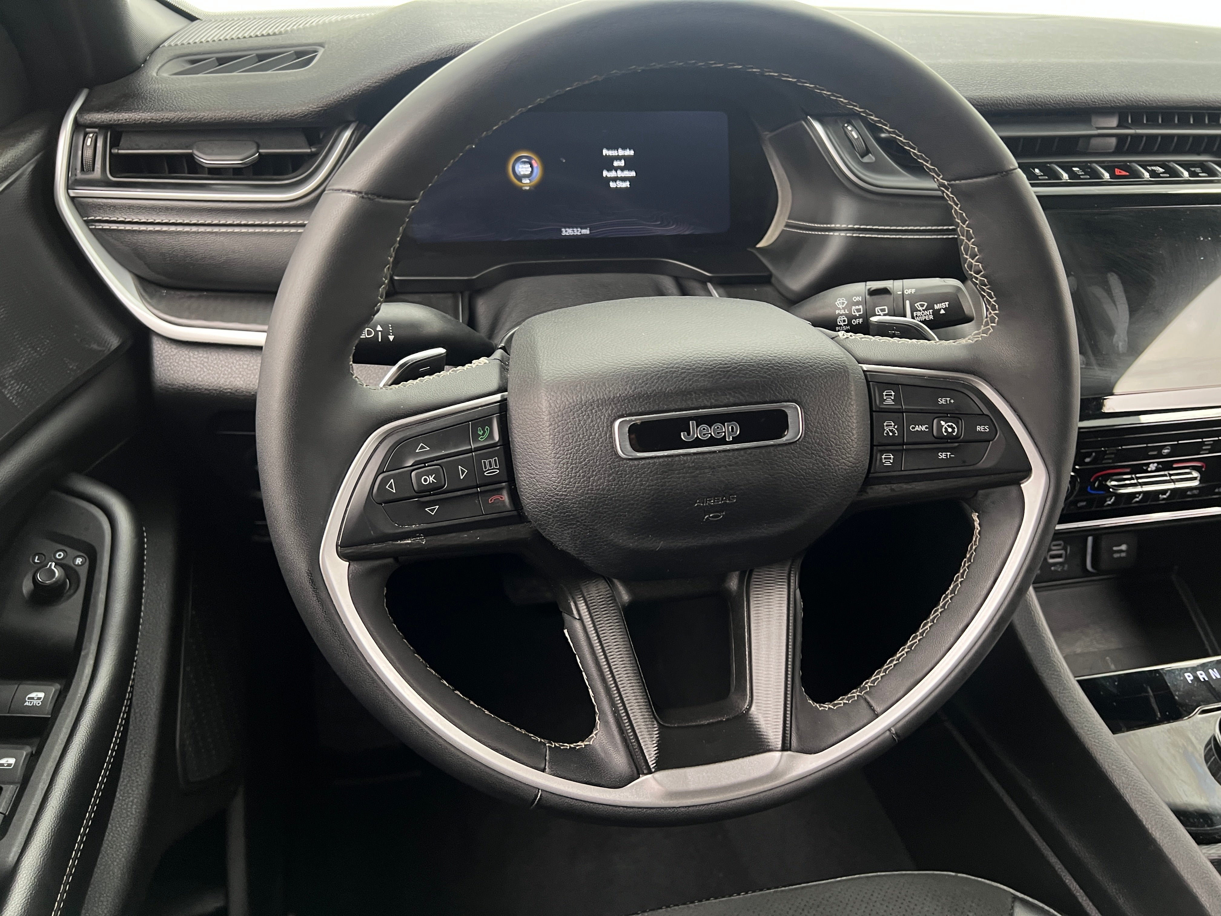 2024 Jeep Grand Cherokee Altitude 4