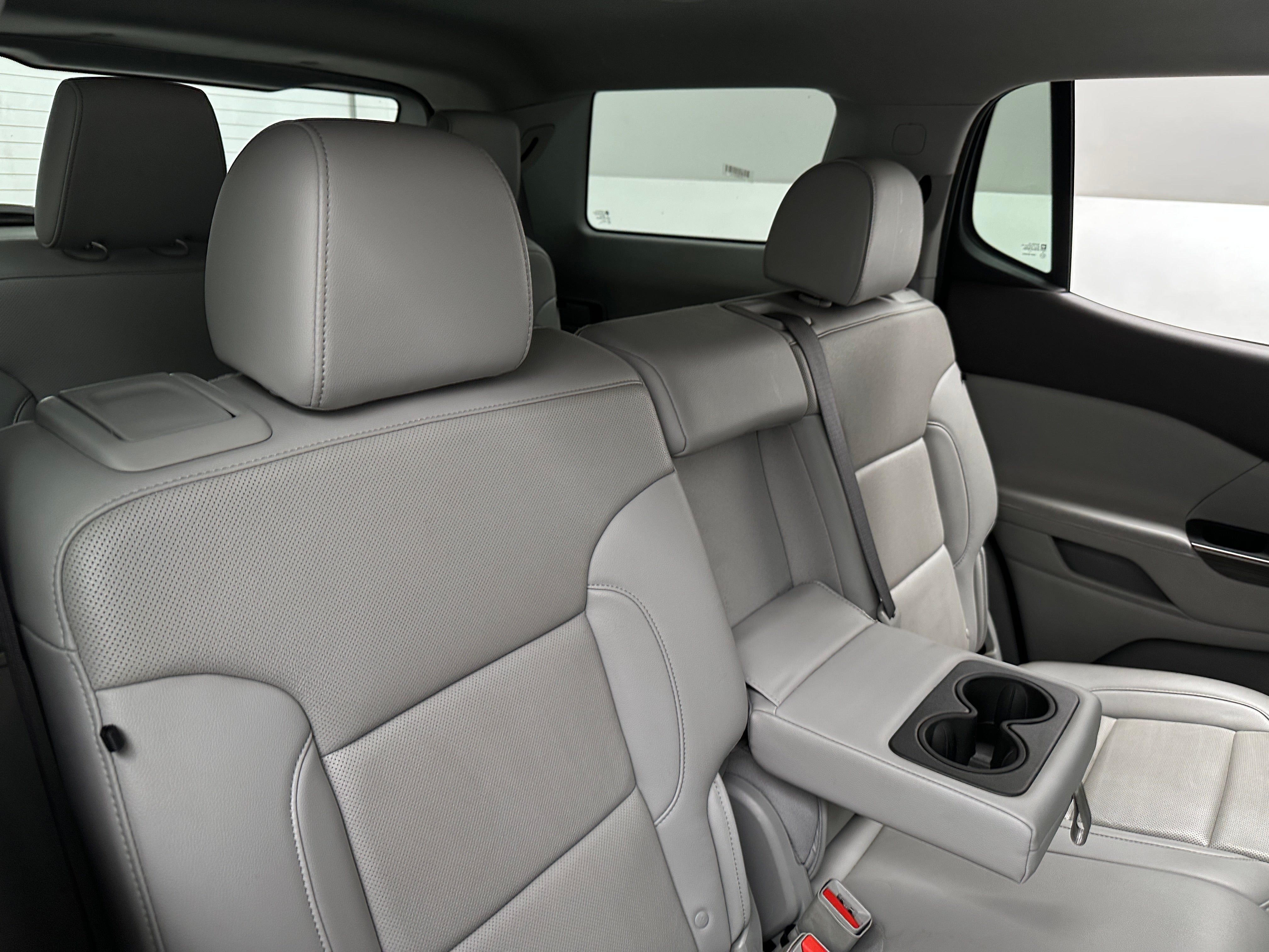 2023 GMC Acadia SLT 5