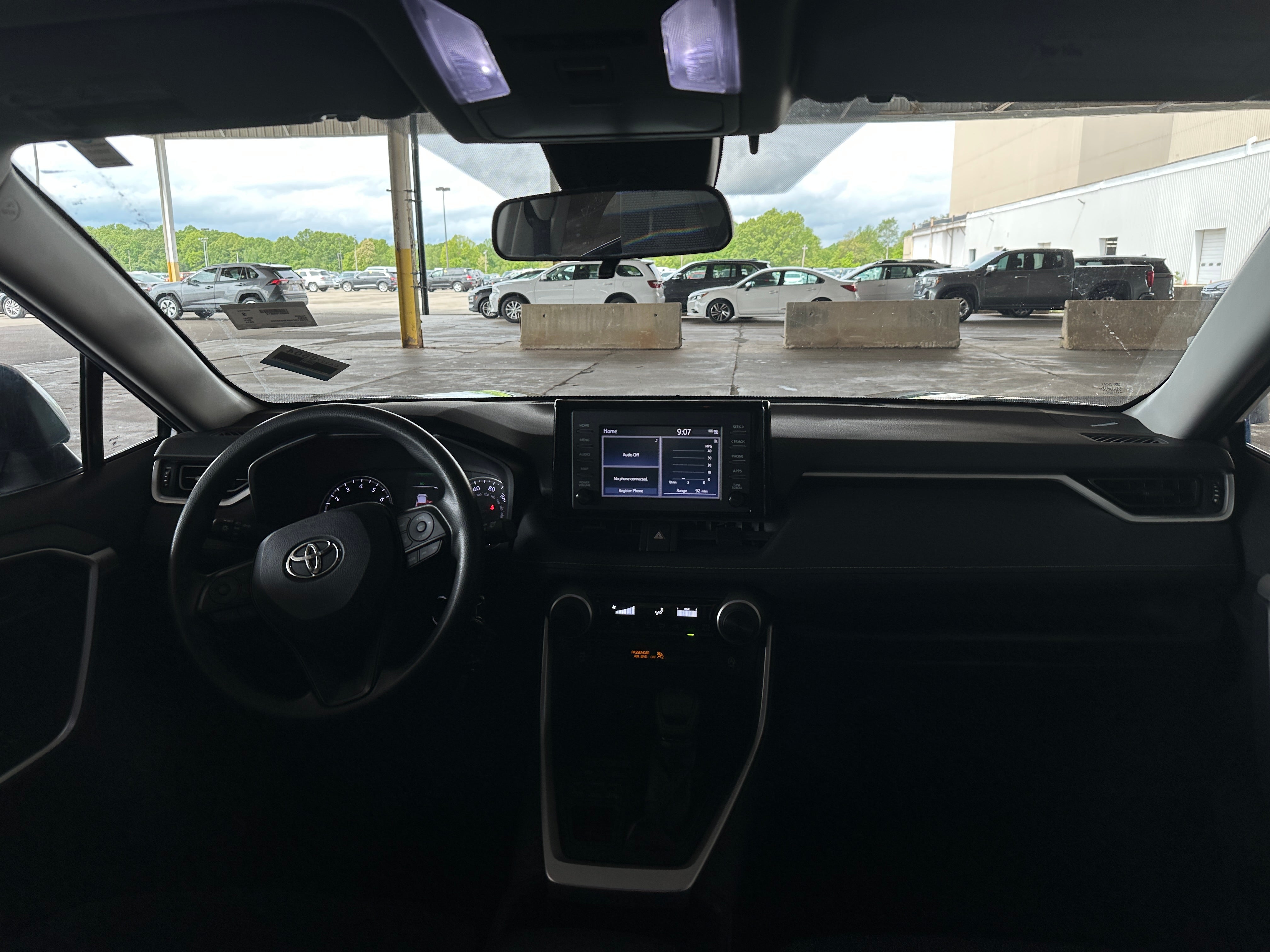 2019 Toyota RAV4 LE 3
