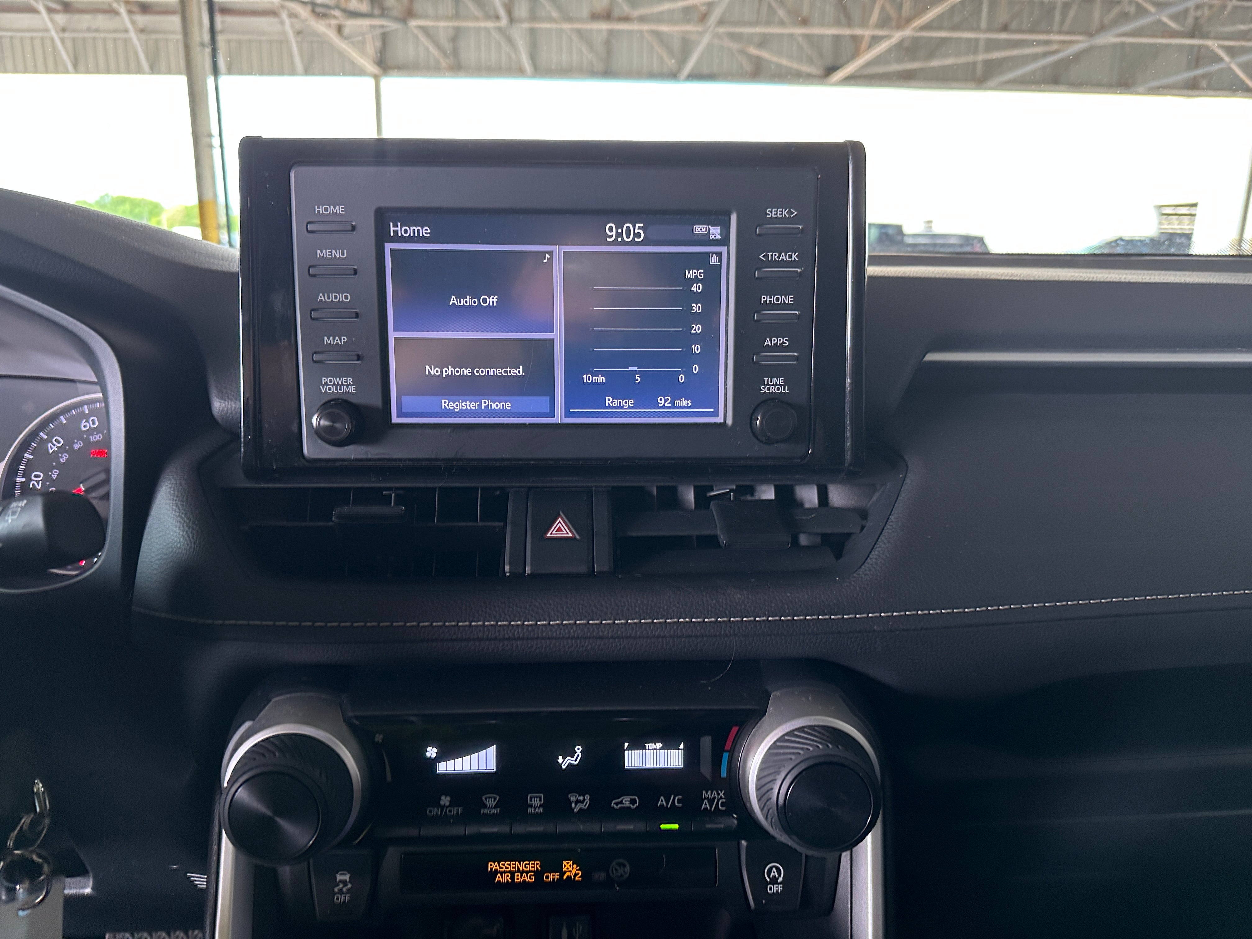 2019 Toyota RAV4 LE 4