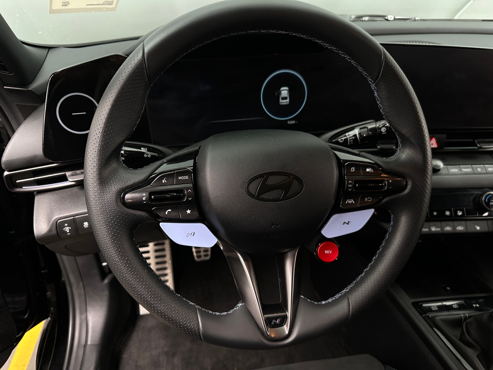 Thumbnail: 2024 Hyundai Elantra - 4