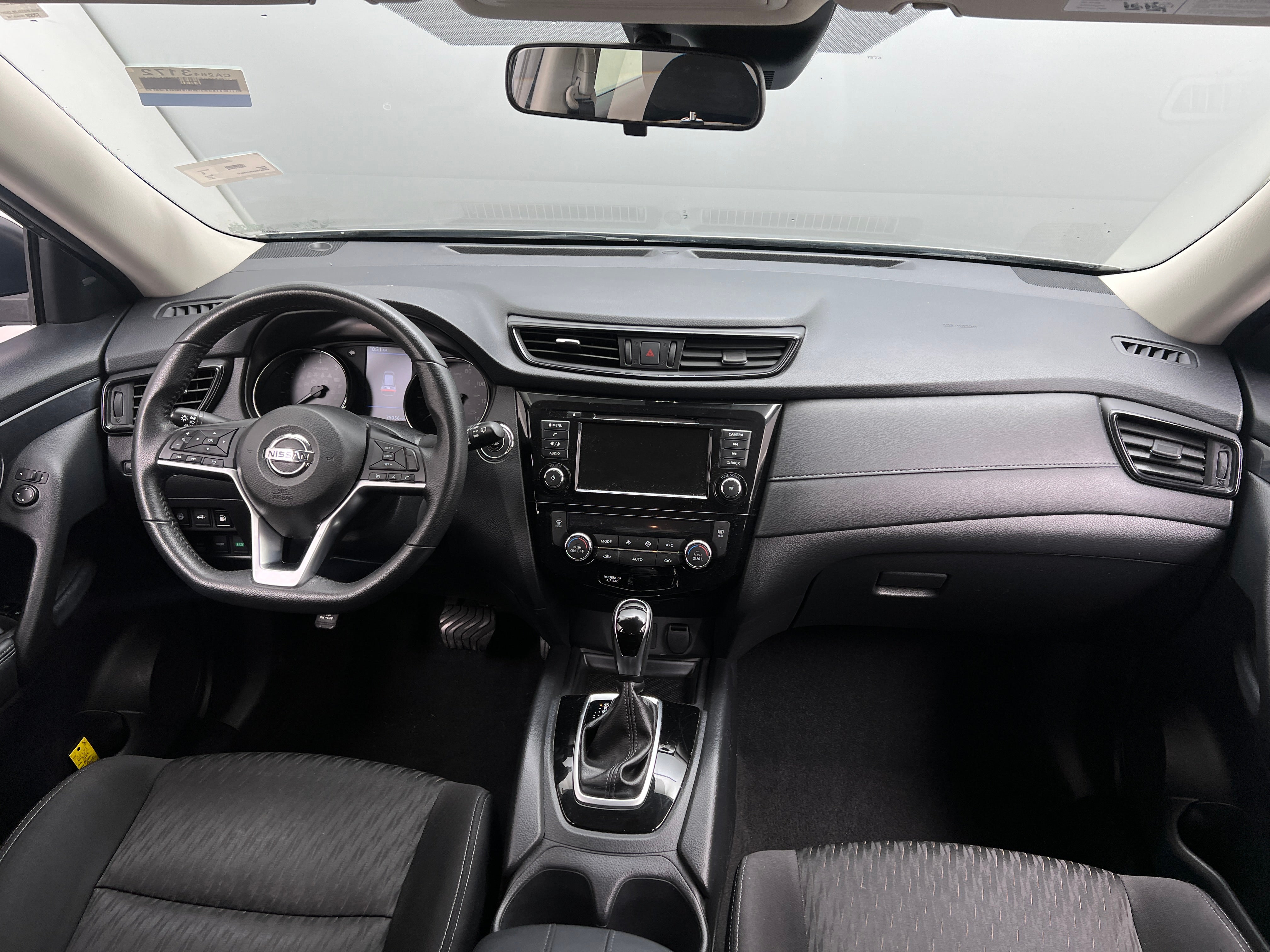 2019 Nissan Rogue SV 3