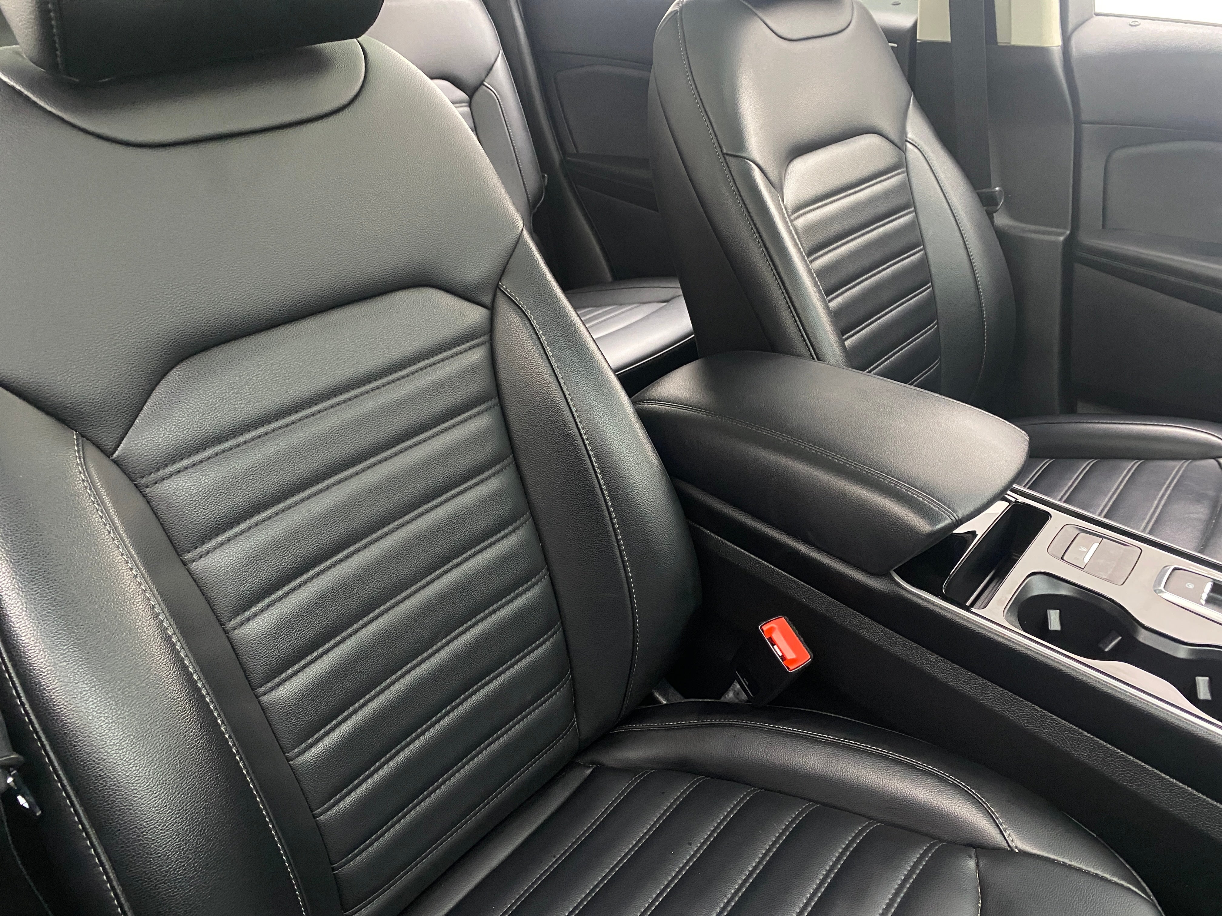 2019 Ford Edge SEL 2